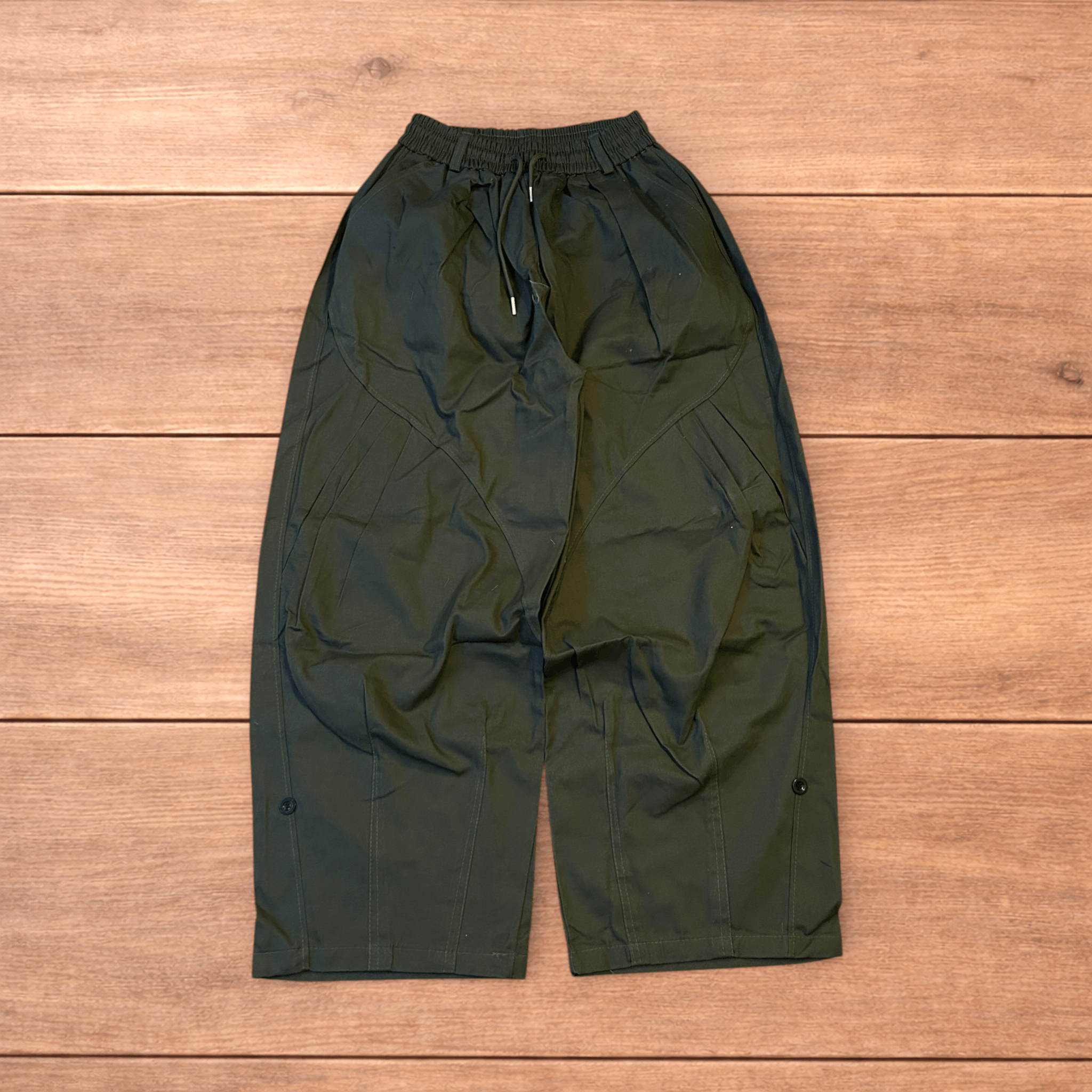 Japanese Brand Super baggy wide leg cargo trousers in khaki green. Size US 32 / EU 48 - 1 Thumbnail