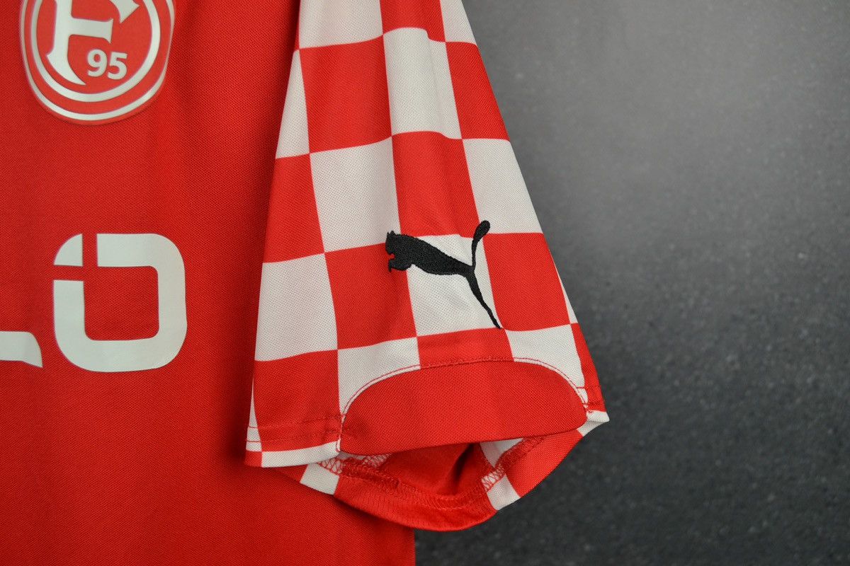 Puma Fortuna Dusseldorf Home Football Shirt Puma Soccer Jersey Size US L / EU 52-54 / 3 - 7 Thumbnail