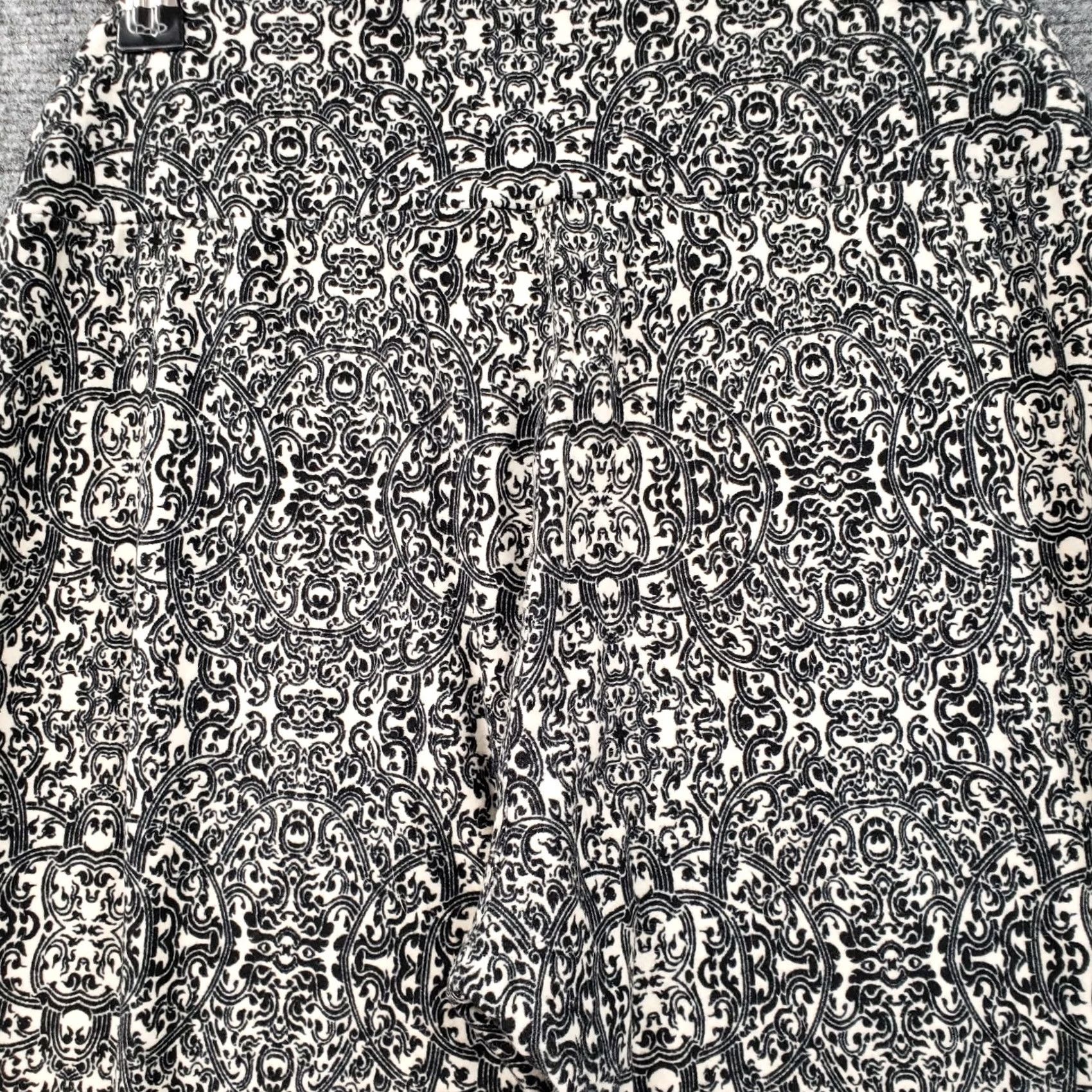 Vintage LuLaRoe Leggings Womens One Size White Jegging Mid Rise Floral Pattern Pull On Size 42" / US 20 - 6 Thumbnail
