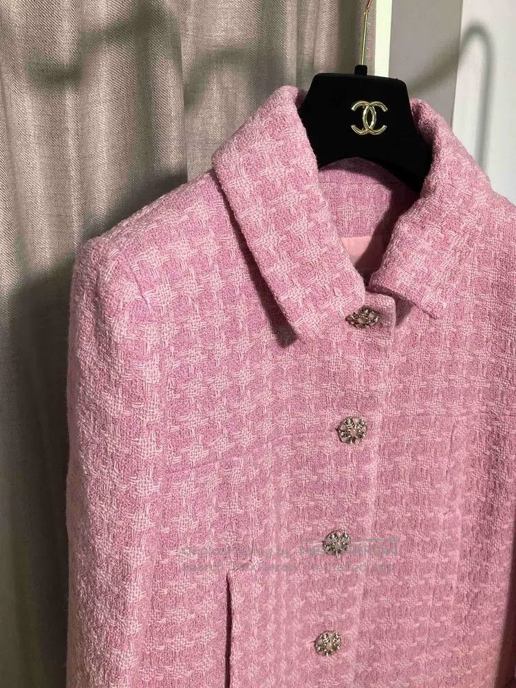 Chanel Chanel Pink and white woven glazed buckle medium and long Size XS / US 0-2 / IT 36-38 - 4 Thumbnail