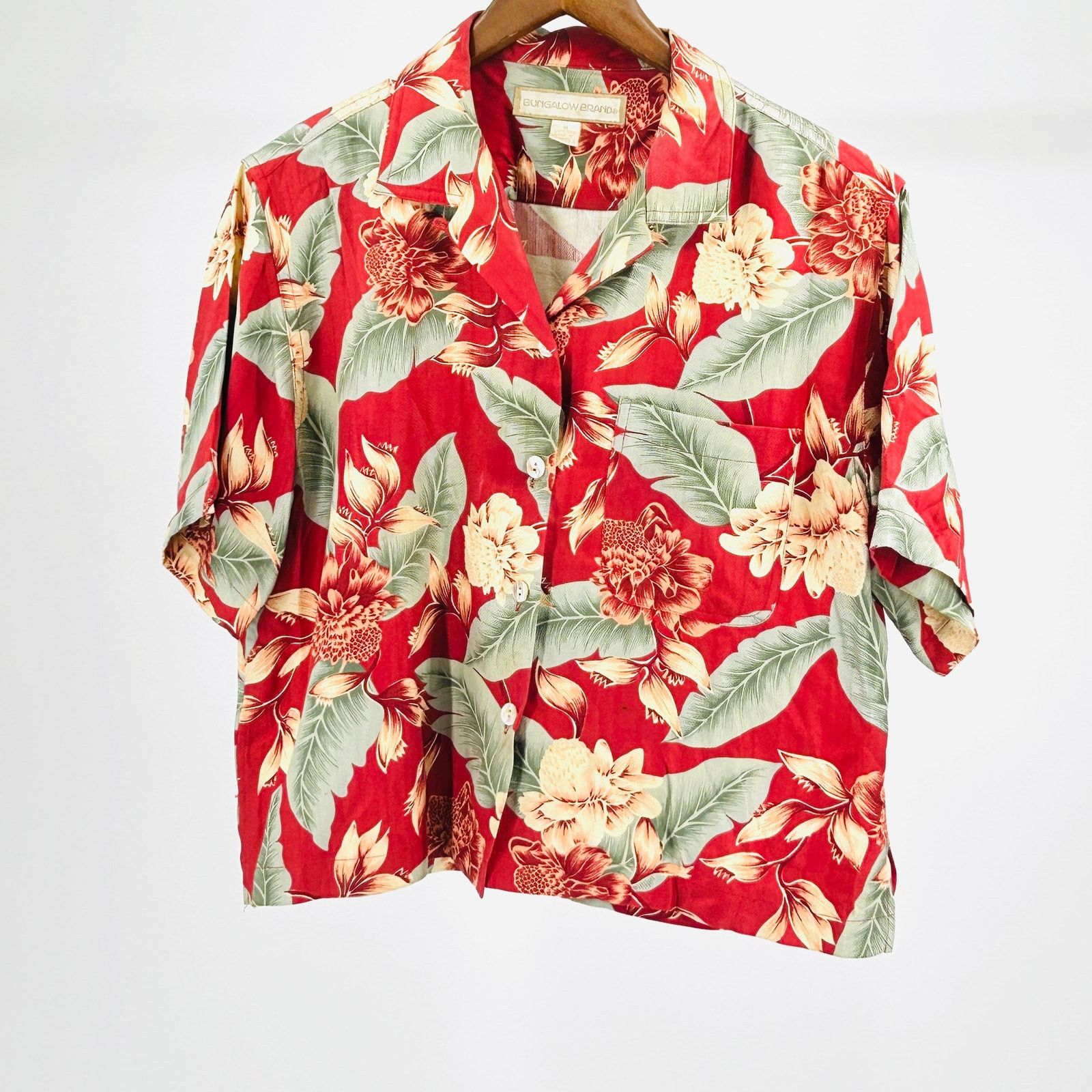 Vintage 90s Bungalow Brand Red Floral Tropical Silk Cropped Shirt Size M / US 6-8 / IT 42-44 - 1 Thumbnail