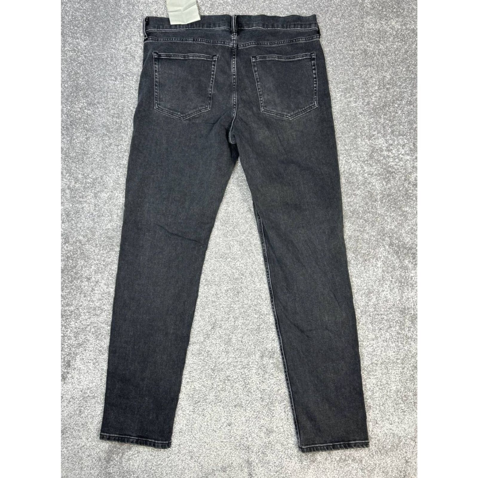Everlane Everlane Jeans Mens 38 Gray Denim Cotton Athletic Slim Straight 38x34 Regular 5-Pocket Design Men’s Jeans Size US 38 / EU 54 - 2 Thumbnail
