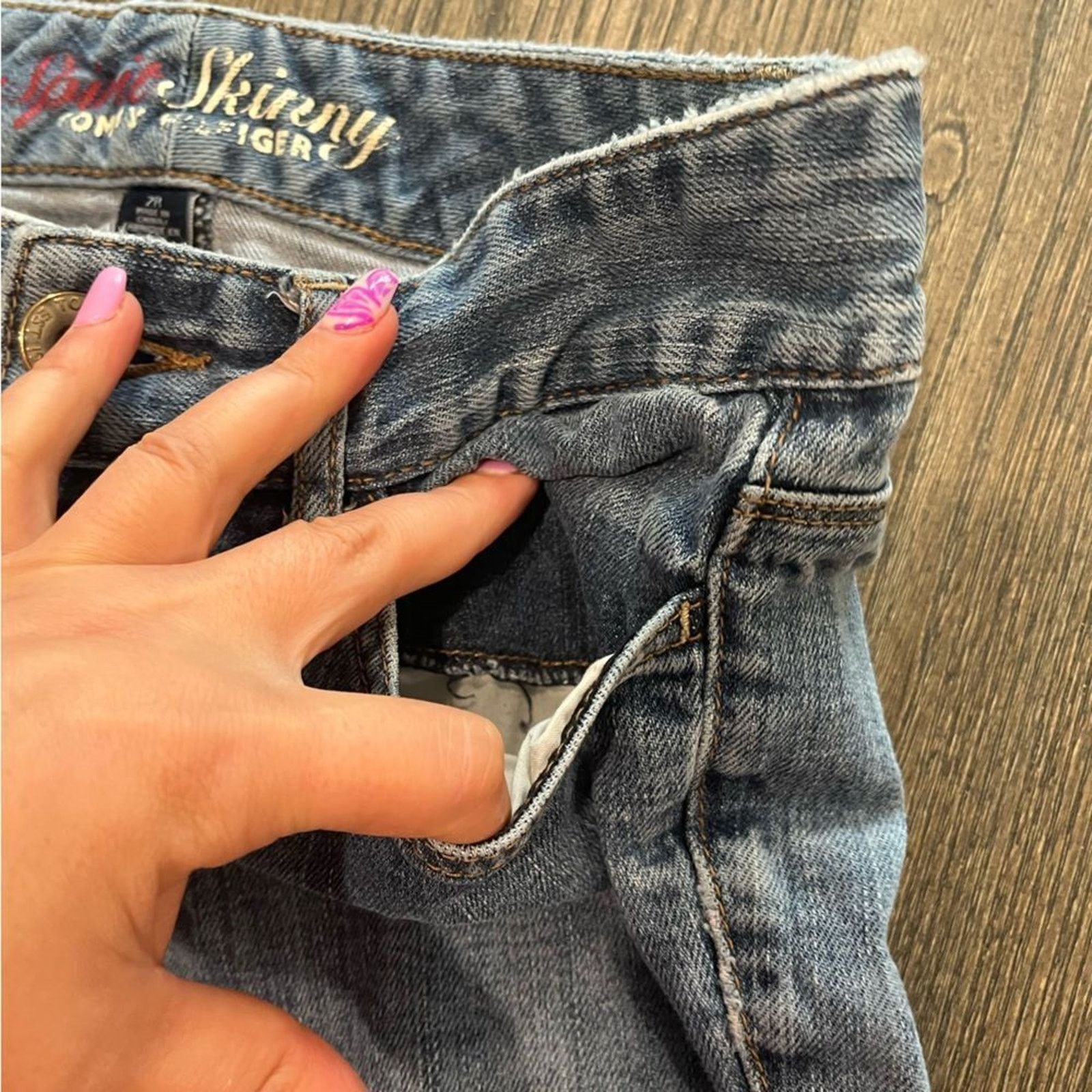 Tommy Hilfiger Tommy Hilfiger Spirit Skinny Light Wash Denim Jeans Size 2R Size 26" / US 2 / IT 38 - 7 Thumbnail