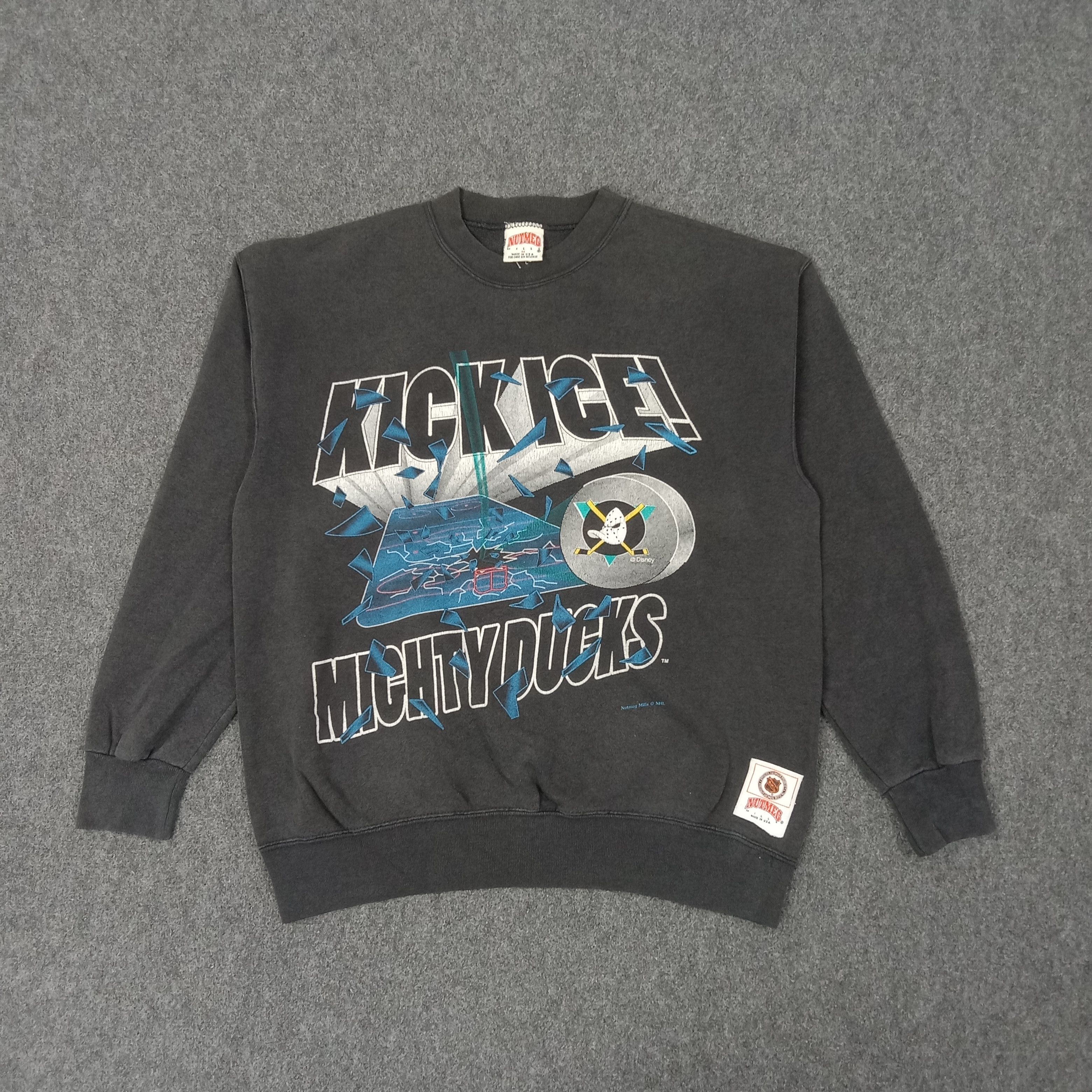 Nutmeg Nutmeg Mighty Duck Kick Ice NHL Sweatshirt C261N17 Size US L / EU 52-54 / 3 - 1 Thumbnail