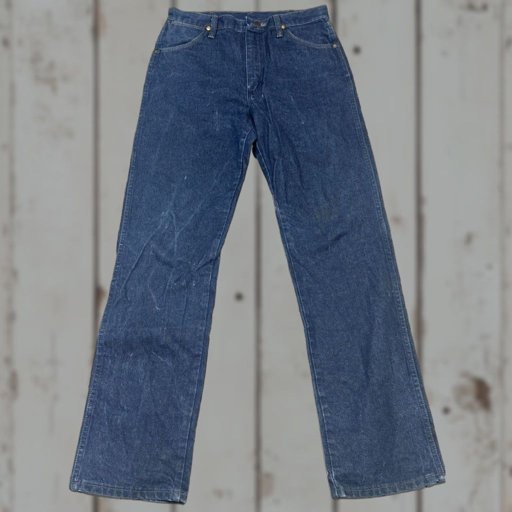 Wrangler VINTAGE Wrangler Denim Jeans 31 x 32 USA Made 13MVZ Cotton Cowboy Wrangler Cowboy Cut Jeans Mens Blue 31x32 Denim Size US 31 - 1 Thumbnail