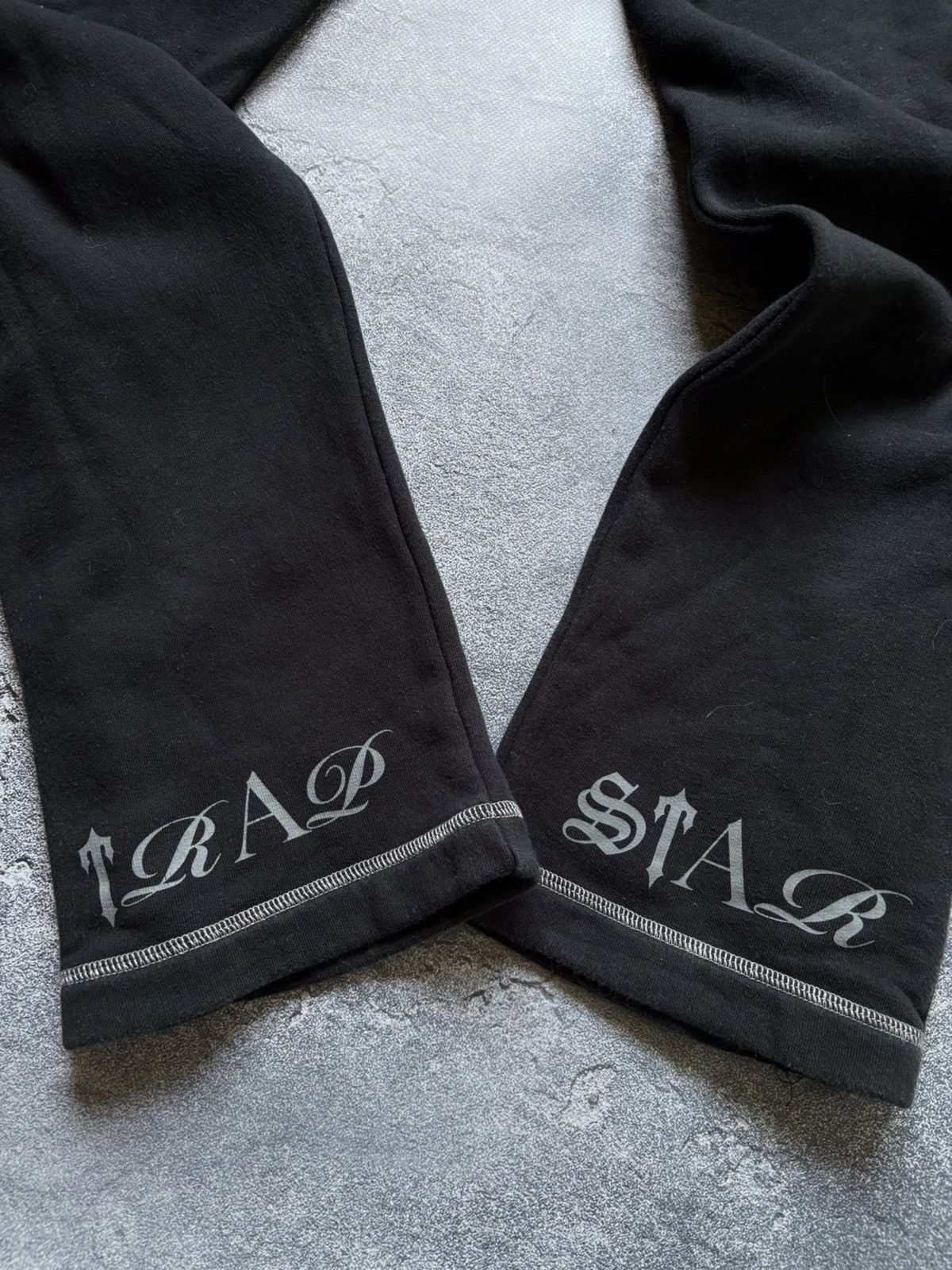 Trapstar London Trapstar London Drill Y2K Script Logo Zippered Sweatpants Size 27" / US 4 / IT 40 - 6 Thumbnail