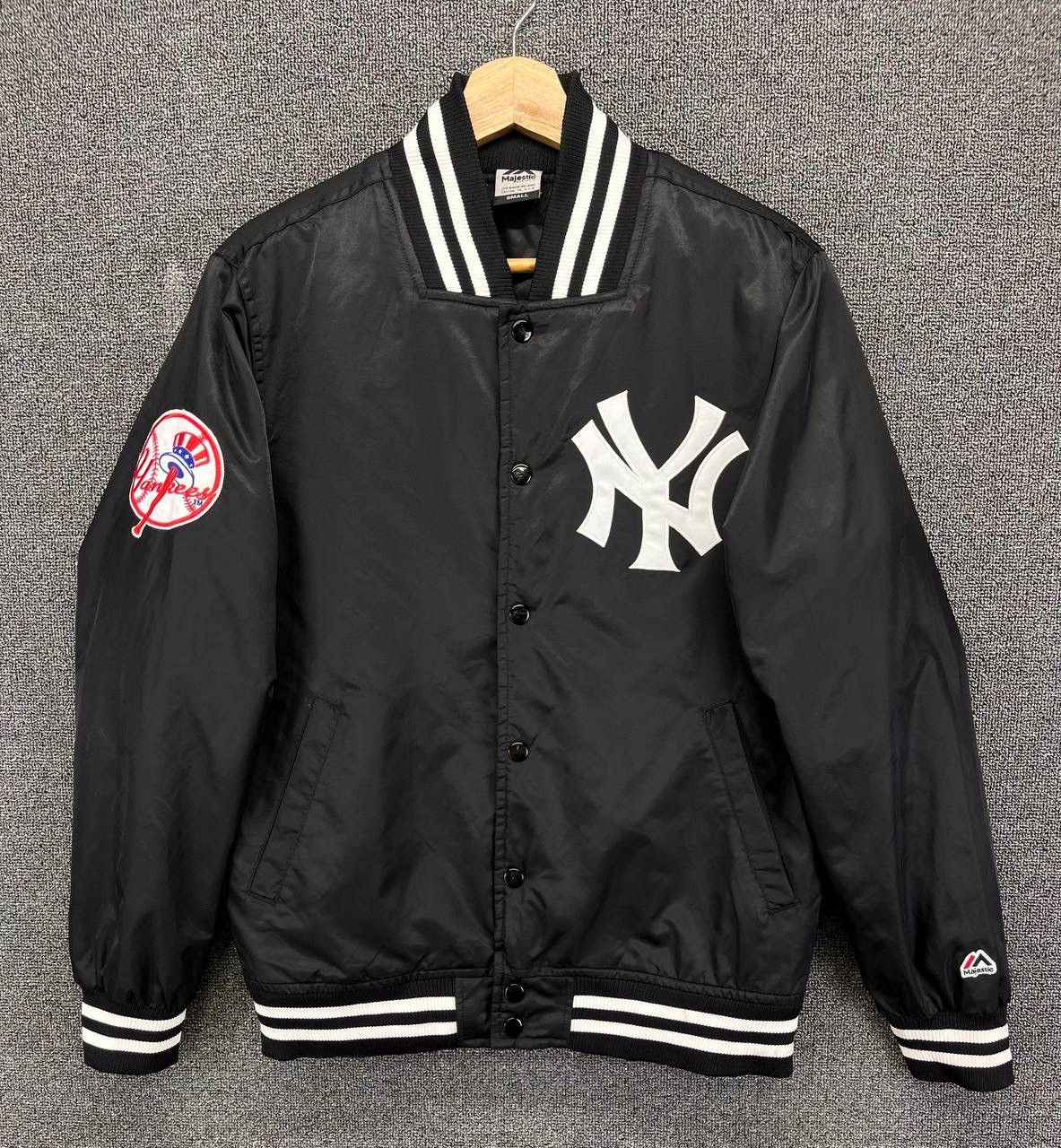 Majestic New York Yankees スタジャン 140 - メルカリ