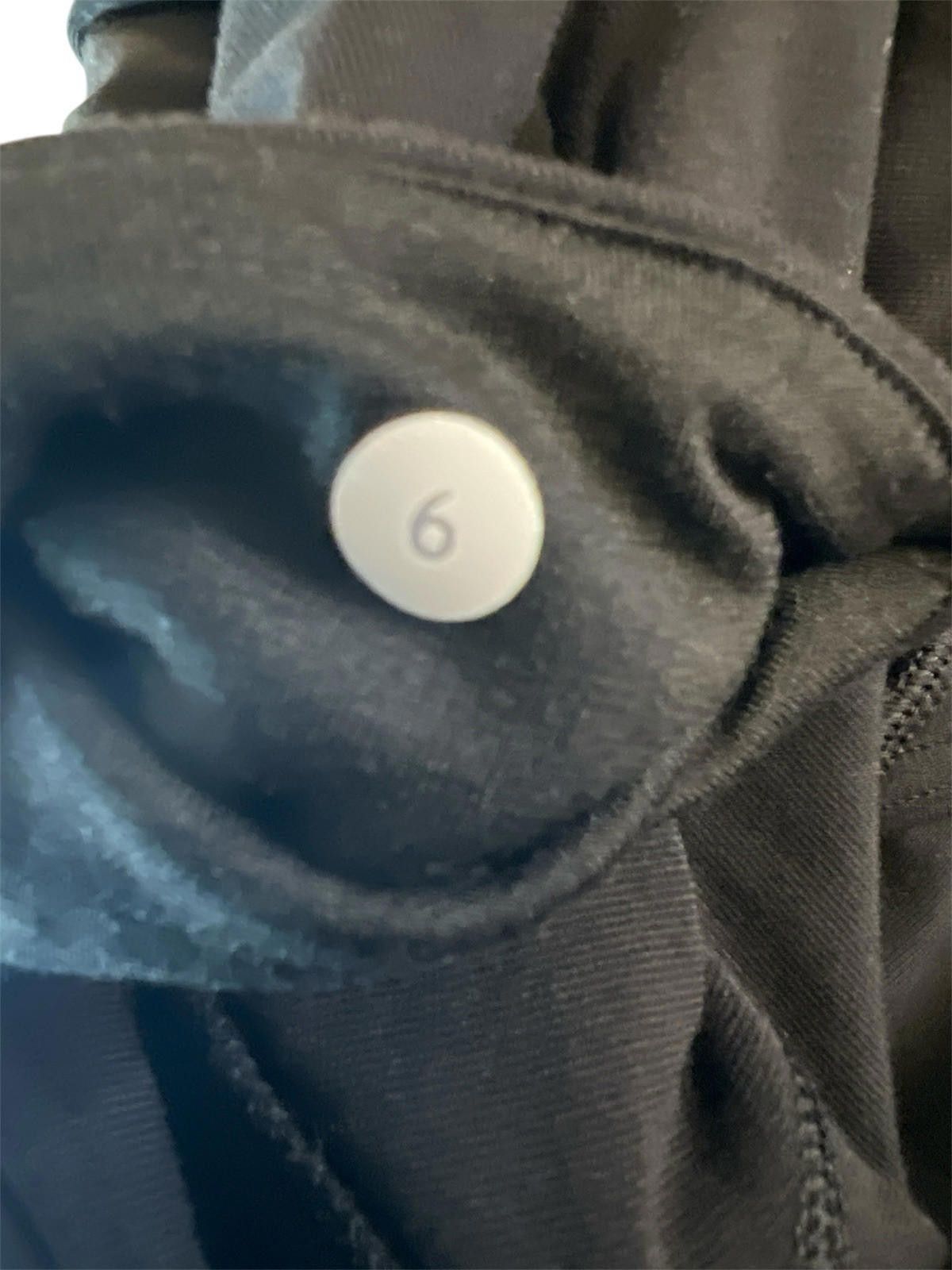 Designer lululemon black leggings 6 Full Length Size 28" / US 6 / IT 42 - 7 Thumbnail