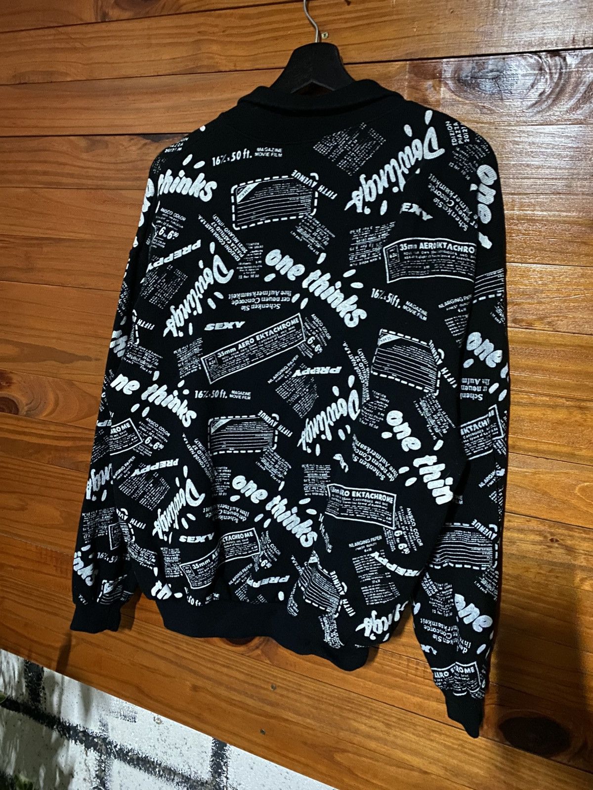 Vintage Vintage Korean Graphic Zip Sweatshirt – All Over Print Size US M / EU 48-50 / 2 - 8 Thumbnail
