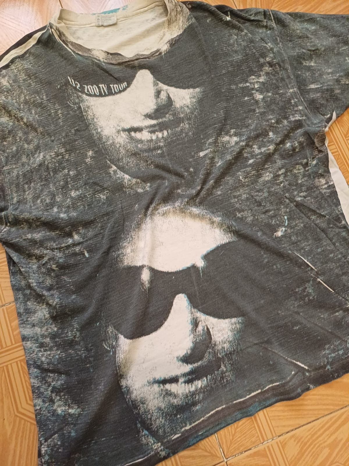 Hanes Vintage Rock Tee 90's U2 Zoo Tv Tour Size US XXL / EU 58 / 5 - 5 Thumbnail