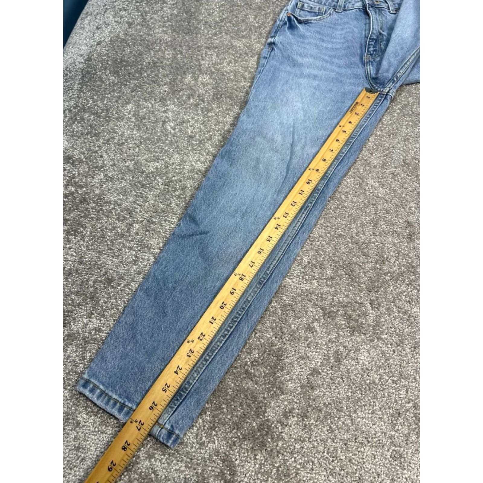 Zara Zara Jeans Womens 2 Light Wash Denim Taper Leg High Rise Zipper Jeans Blue Womens Size 26" / US 2 / IT 38 - 4 Thumbnail