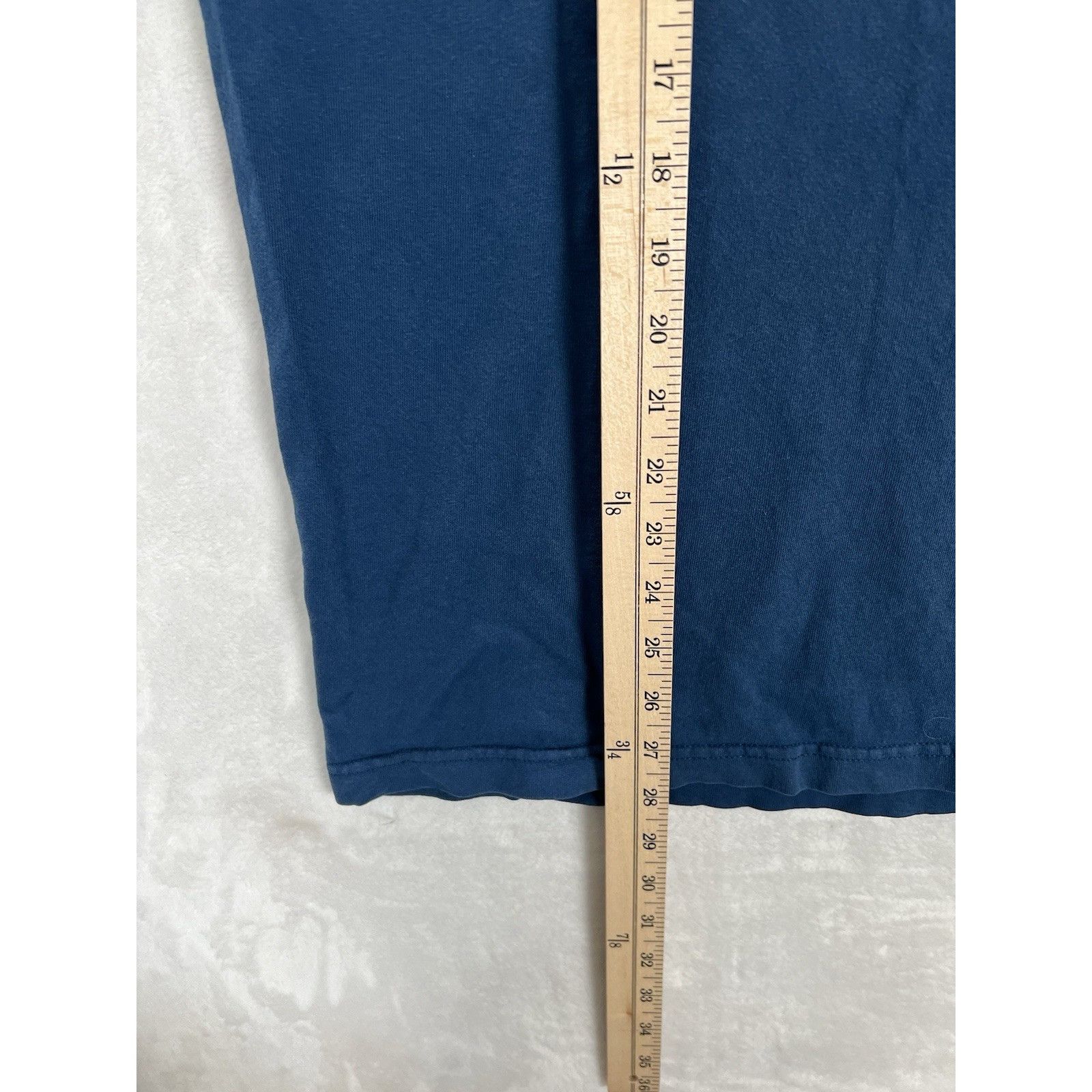 Santa Cruz Skateboards Vintage Santa Cruz Skateboard T-Shirt Size Large Blue OG Lo Size US L / EU 52-54 / 3 - 9 Thumbnail