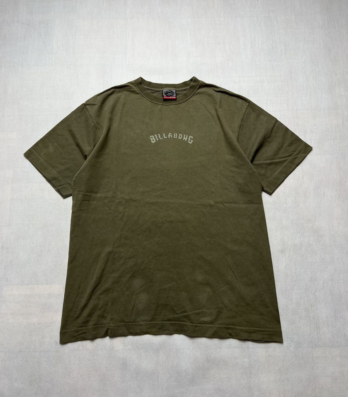 Billabong × Vintage Tshirt Billabong Center Logo Vintage Size US S / EU 44-46 / 1 - 4 Thumbnail
