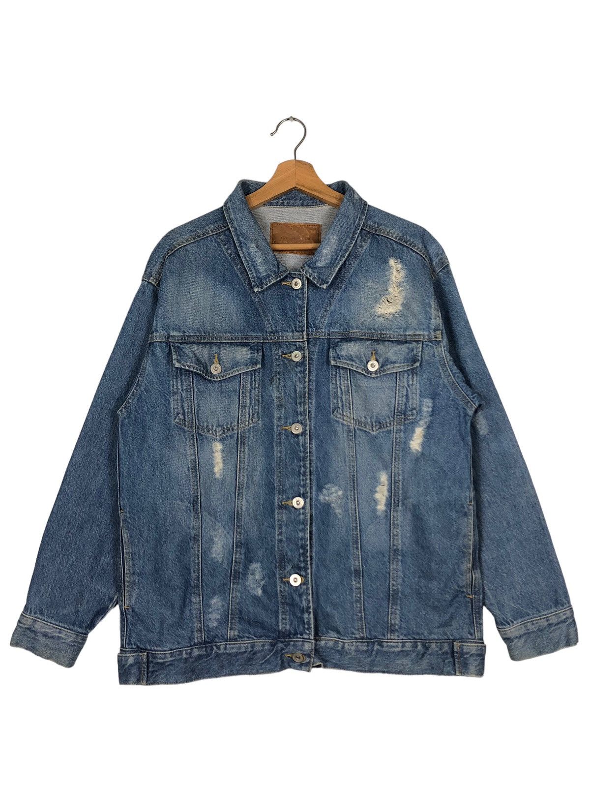 Japanese Brand 🔥Distressed Denim Trucker Jacket Pageboy Japan Made Size US M / EU 48-50 / 2 - 1 Thumbnail