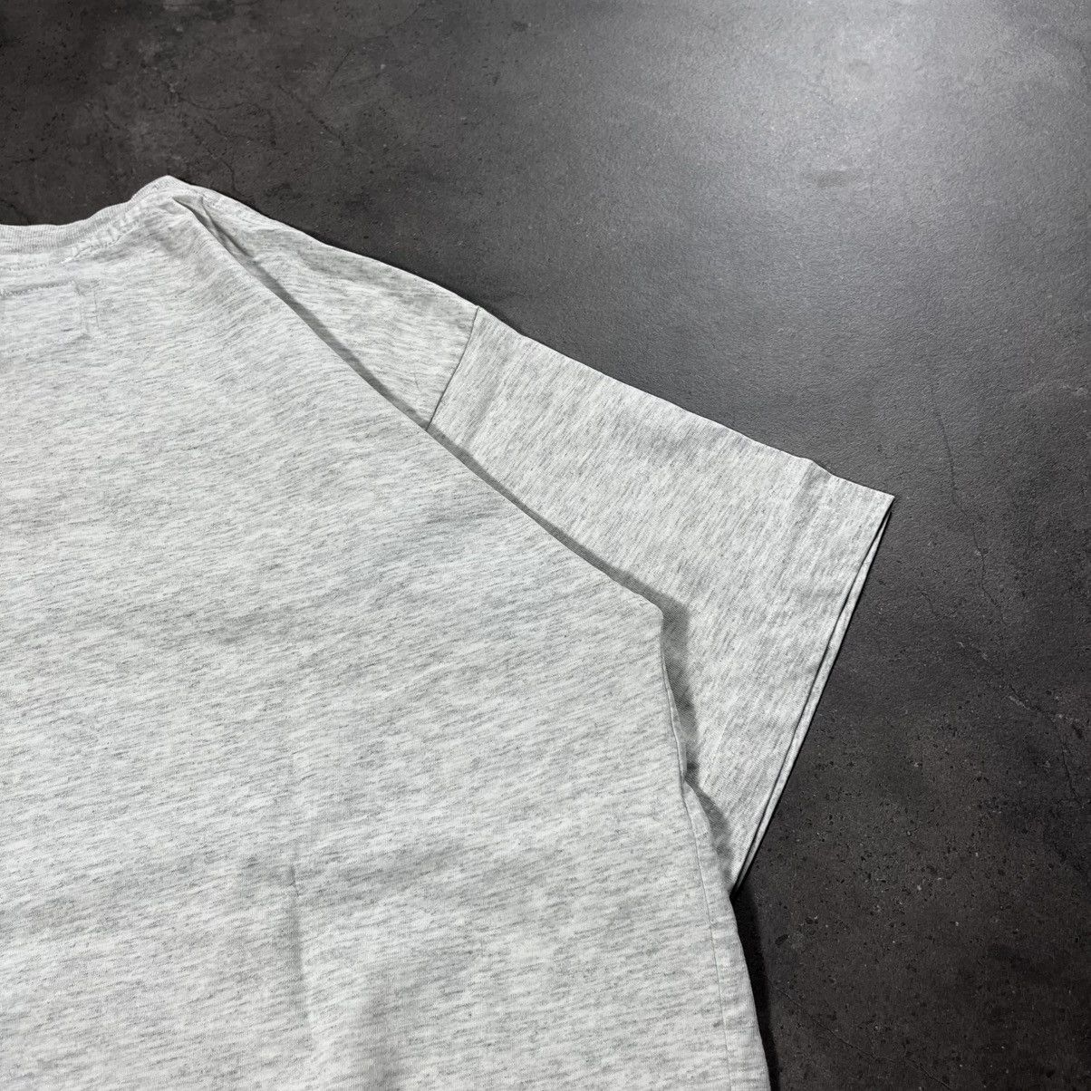 Nike Vintage 90s Nike Silver Tag Small Swoosh Boxy Tshirt Tee Size US M / EU 48-50 / 2 - 13 Thumbnail
