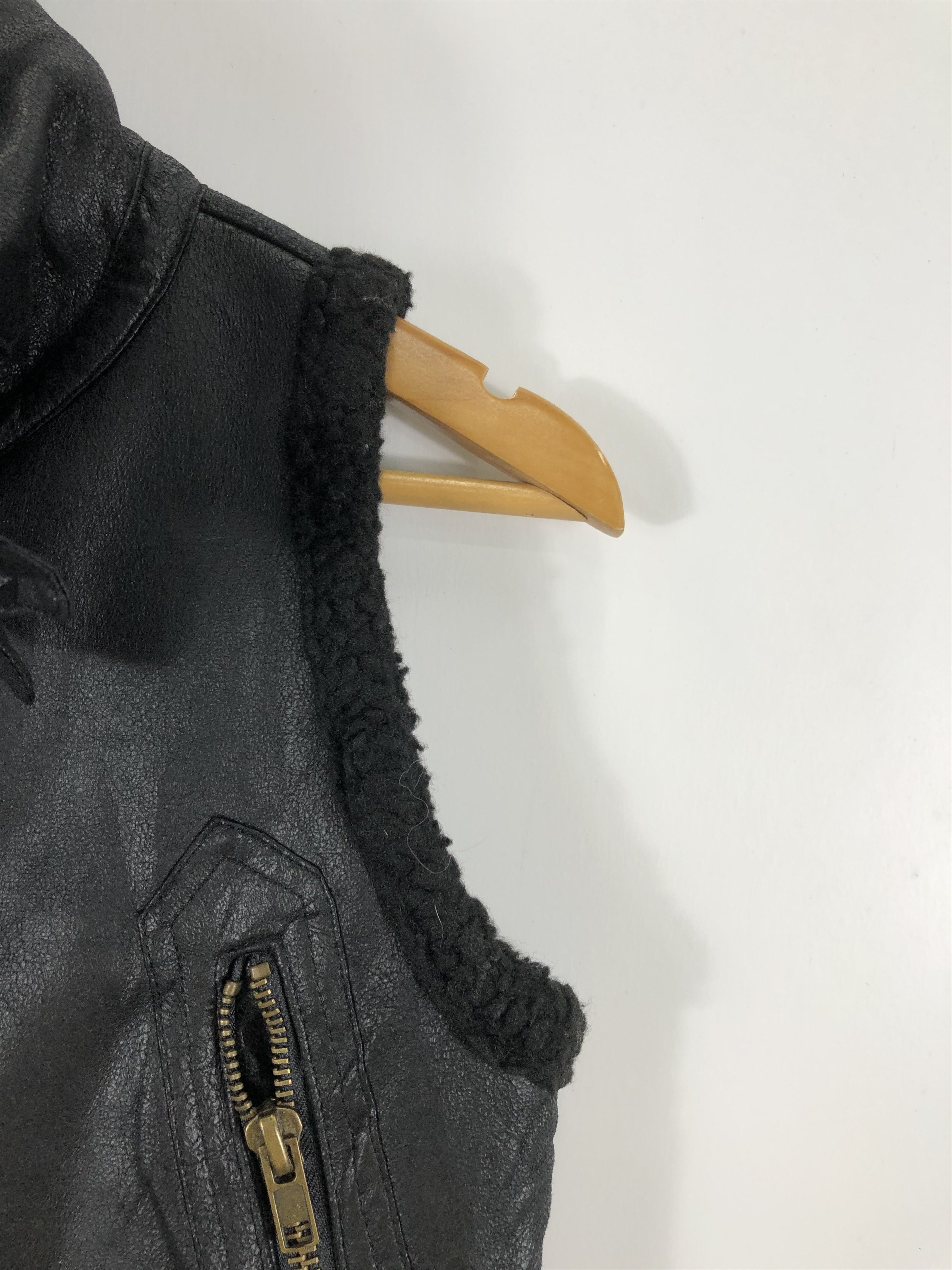 Japanese Brand Vintage Japanese Brand Sherpa Leather Motorcycle Vest J0601 Size US S / EU 44-46 / 1 - 11 Thumbnail