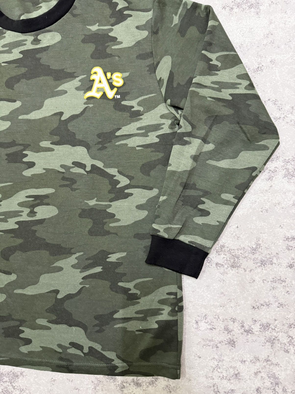 MLB Mlb Oakland A’s Nightwear Design Camo Longsleeve Shirt Size US M / EU 48-50 / 2 - 5 Thumbnail