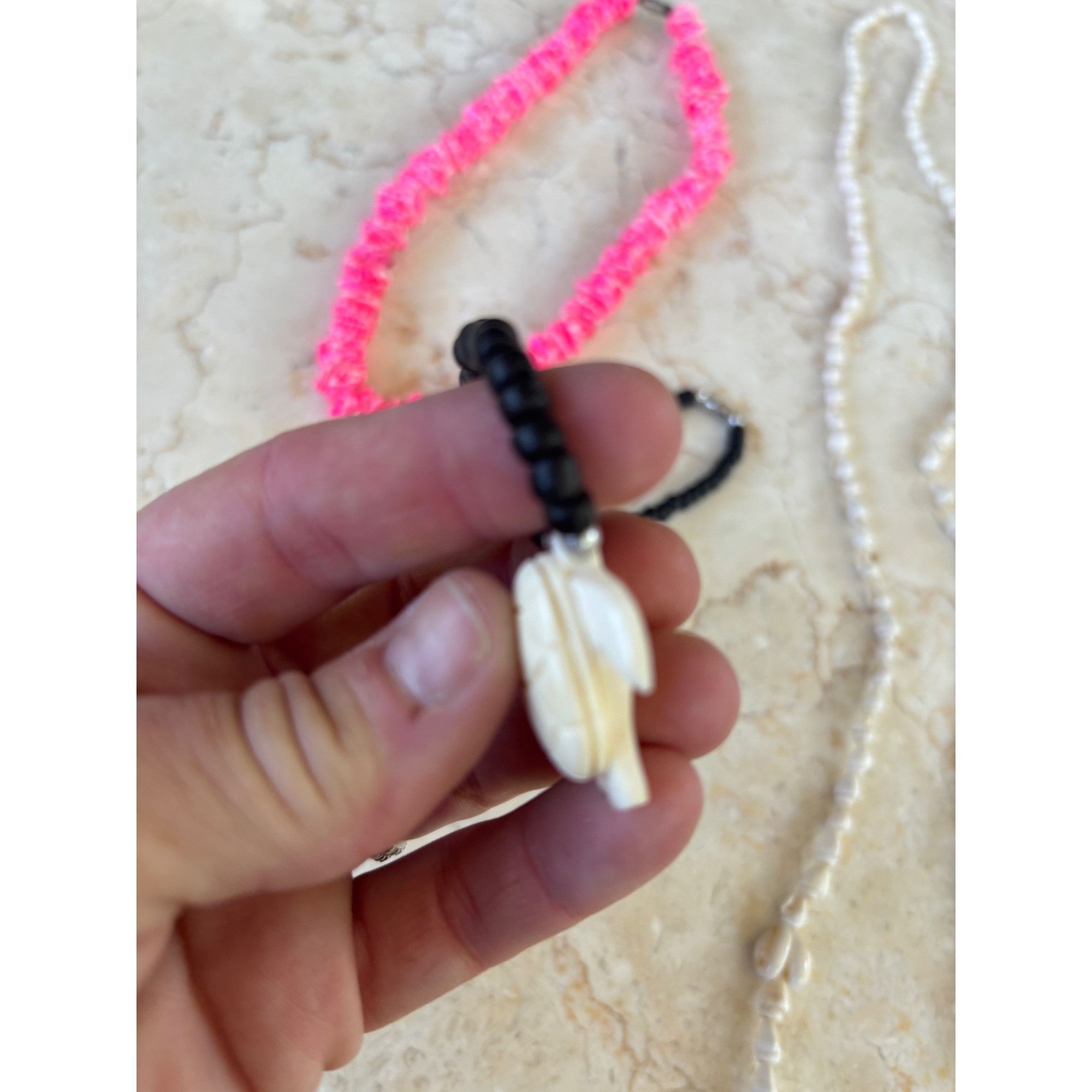 Other Black Beaded Necklace With White Turtle Pendant Pink Shell N Size ONE SIZE - 6 Thumbnail