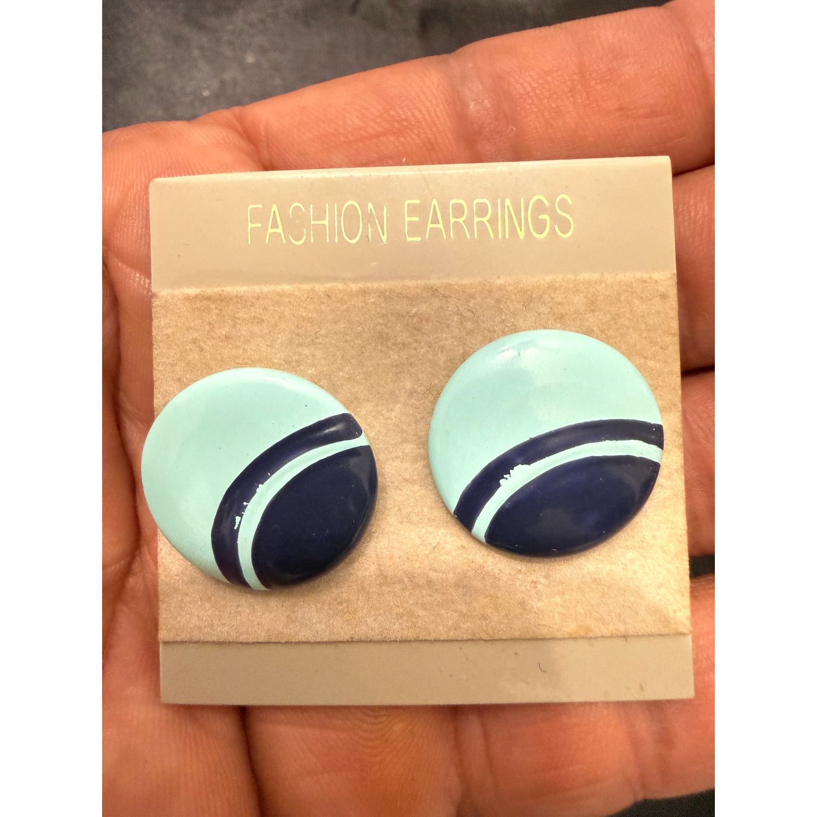 Other Vintage post earrings circa 1980 Size ONE SIZE - 1 Thumbnail