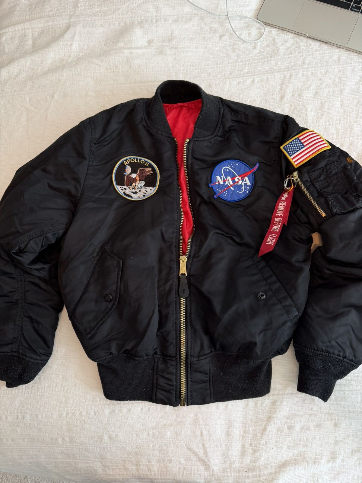 Alpha Industries Alpha Industries NASA Apollo Bomber Jacket Flight Patches Size US S / EU 44-46 / 1 - 1 Thumbnail