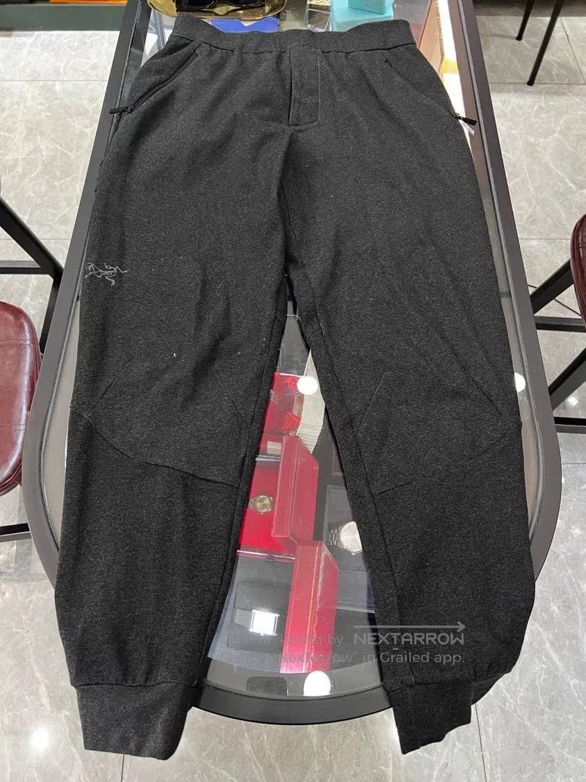 Arc'teryx Arc'teryx Men's Long Pants. Size US 34 / EU 50 - 1 Thumbnail