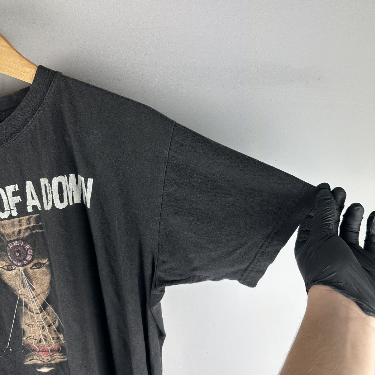 Band Tees Vintage Rare System Of A Down Mezmerize Band Shirt Size US S / EU 44-46 / 1 - 9 Thumbnail
