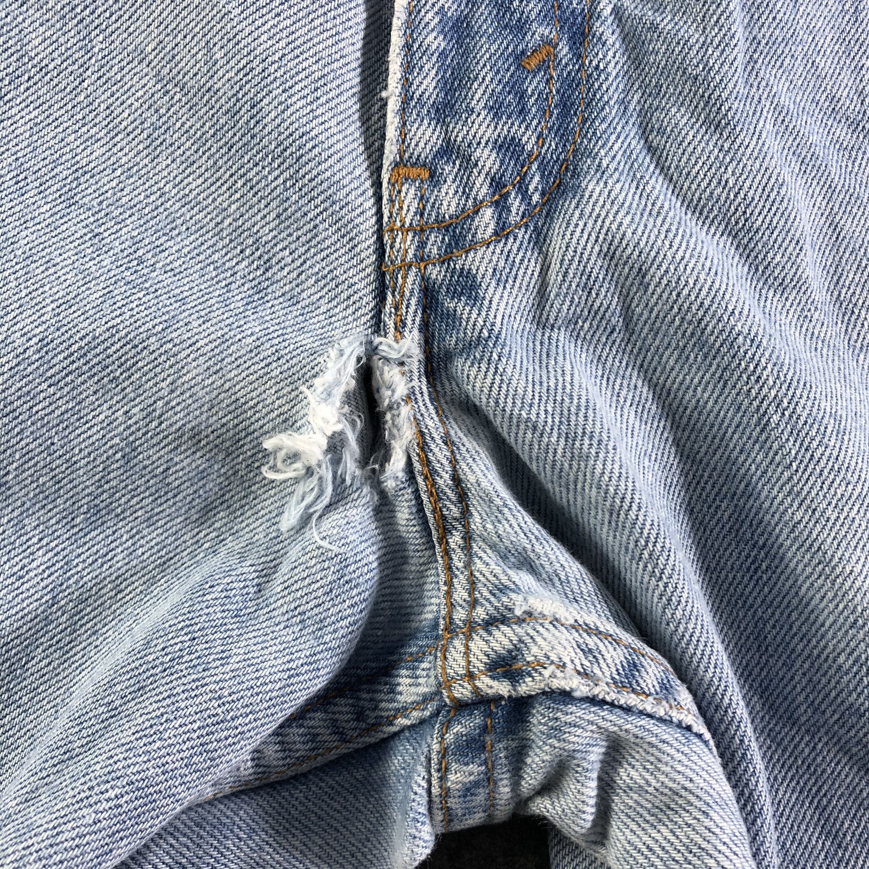 Levi's Vintage 90s Blue Wash Levis 550 Jeans-J2999 Size US 35 - 9 Thumbnail