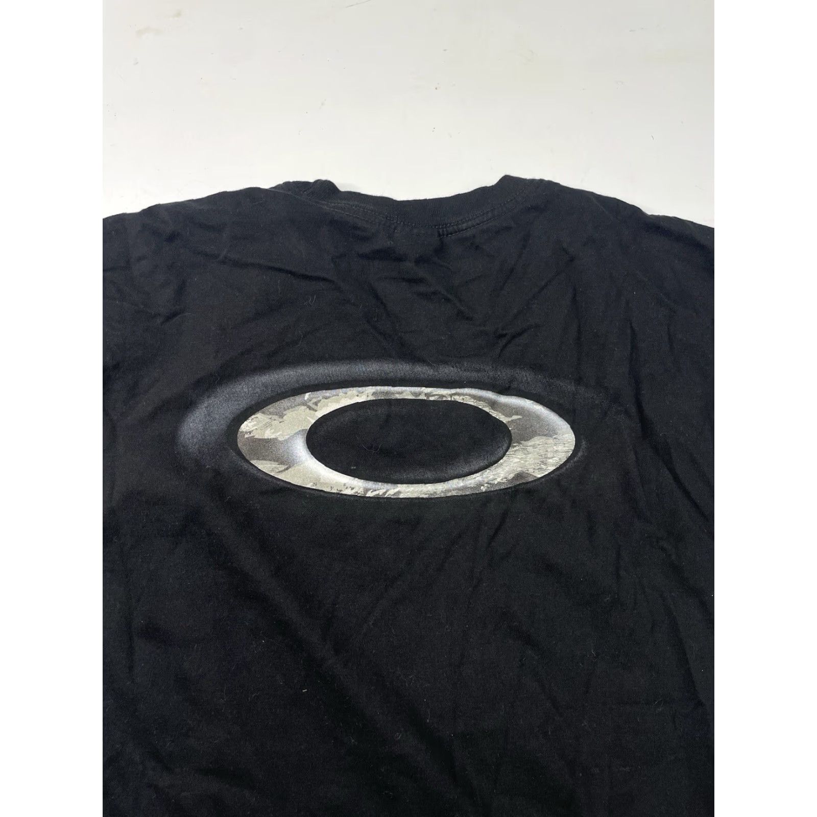 Oakley VINTAGE Oakley T-Shirt 2XL Black Short Sleeve Logo 90s Graphic Tee Mens Size US XXL / EU 58 / 5 - 7 Thumbnail
