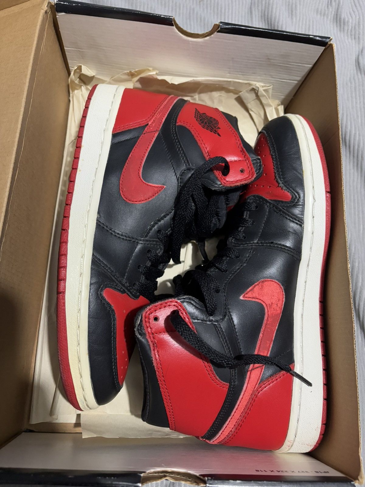 Jordan Brand 8 2001 Air Jordan 1 Retro Bred Black Varsity Red Y2k chicago Size US 8 / EU 41 - 12 Thumbnail