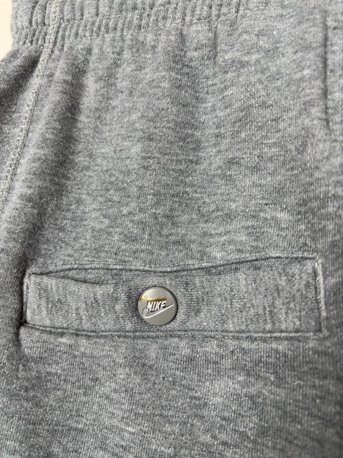 Nike Vintage Nike Air Logo Baggy Sweatpants Fleece US/UK 28-30 Size US 30 / EU 46 - 19 Thumbnail