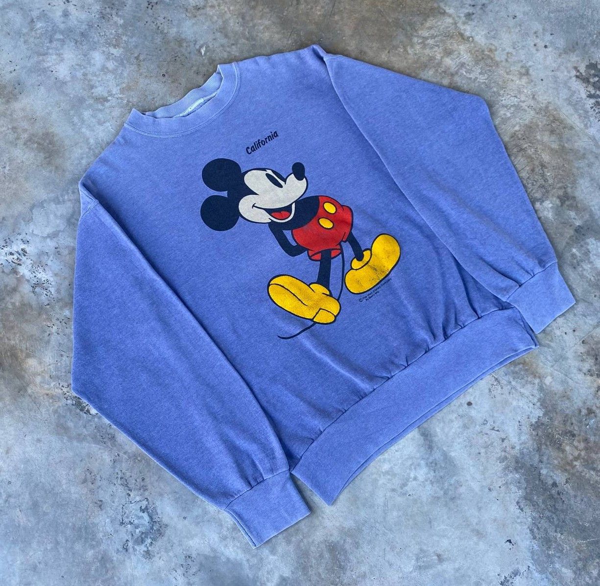 Vintage VINTAGE 80S MICKEY YELLOW SHOES FADED CREWNECK Size US M / EU 48-50 / 2 - 1 Thumbnail