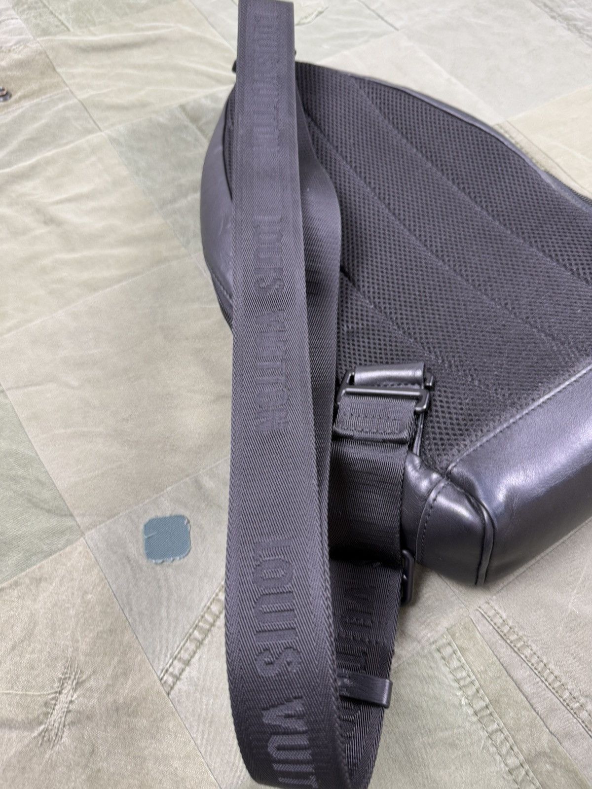 Louis Vuitton Racer Slingbag Size ONE SIZE - 4 Thumbnail