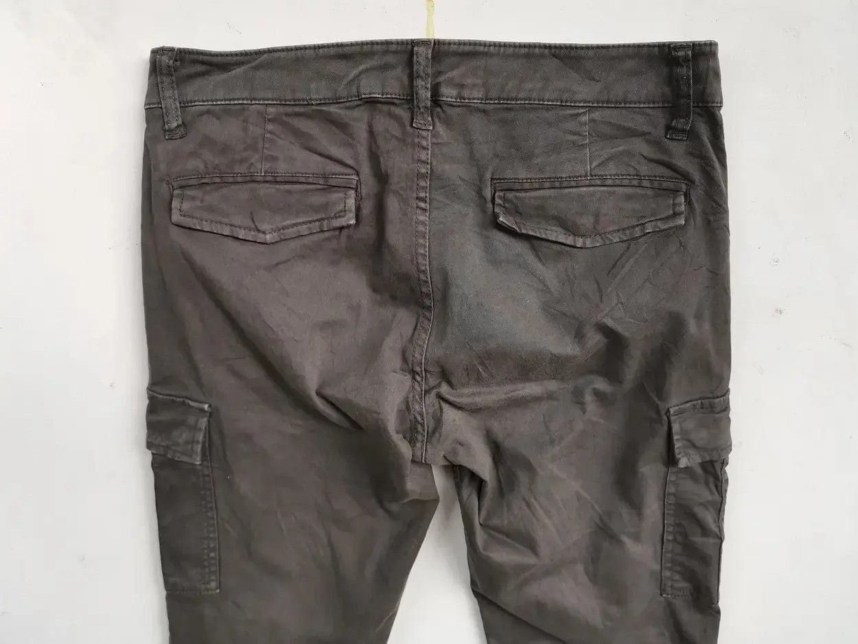 Japanese Brand × Uniqlo Rare!!! Uniqlo Tactical Cargo Multipocket Pants Size US 30 / EU 46 - 5 Thumbnail