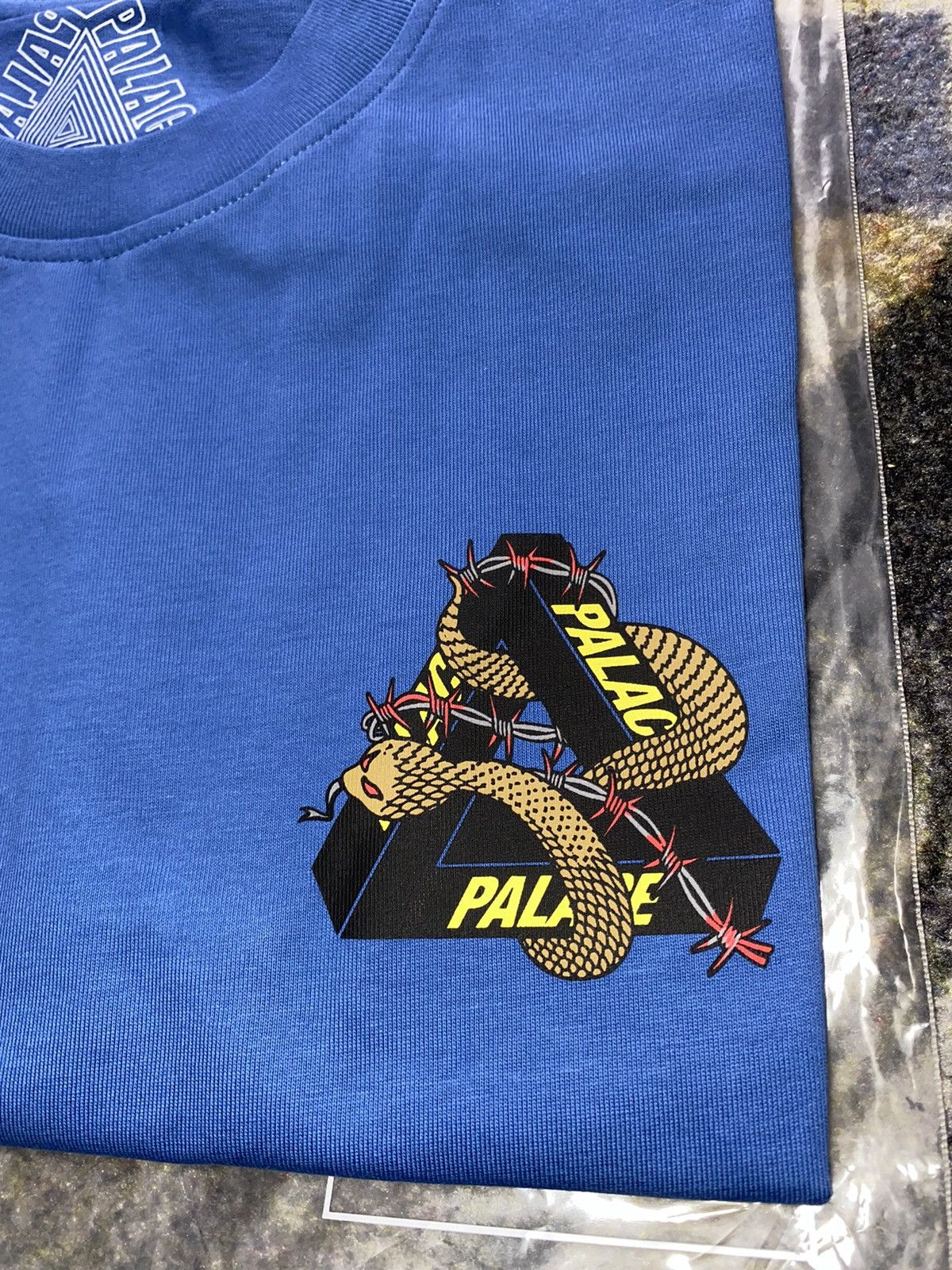 Palace Palace Hesh Mit Fresh T-Shirt Blue Size US M / EU 48-50 / 2 - 3 Thumbnail