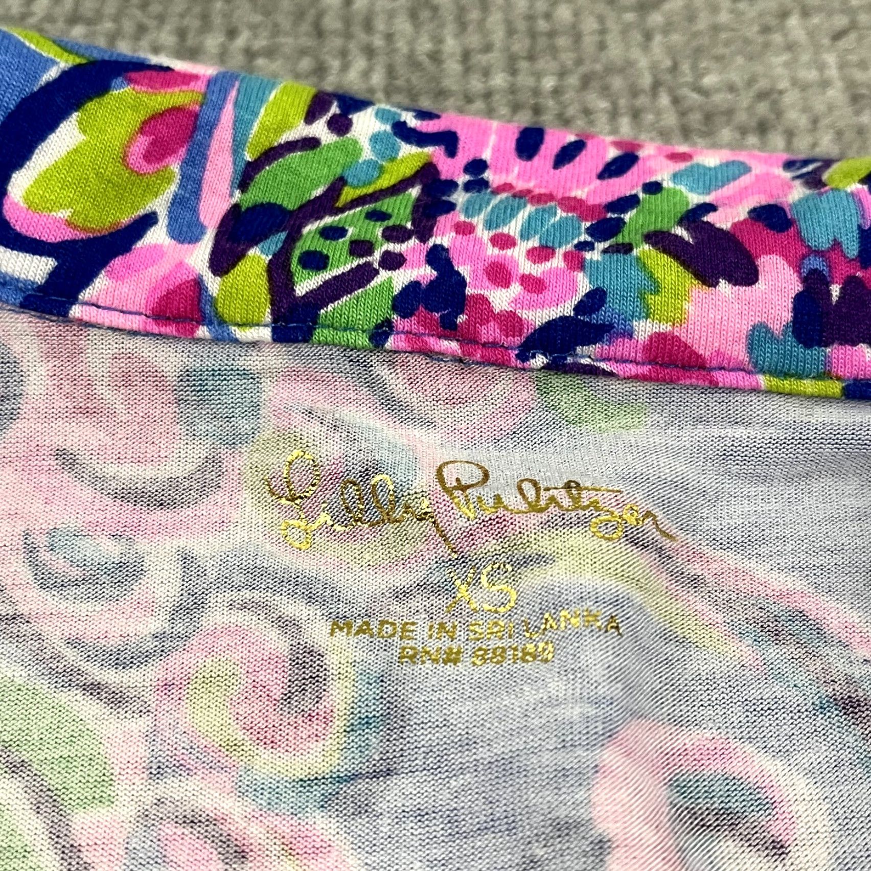 Lilly Pulitzer Lilly Pulitzer Women's XS Pajama Knit Button-Up Shirt Floral Blue Pink Preppy Casual Summer Size XS / US 0-2 / IT 36-38 - 2 Thumbnail