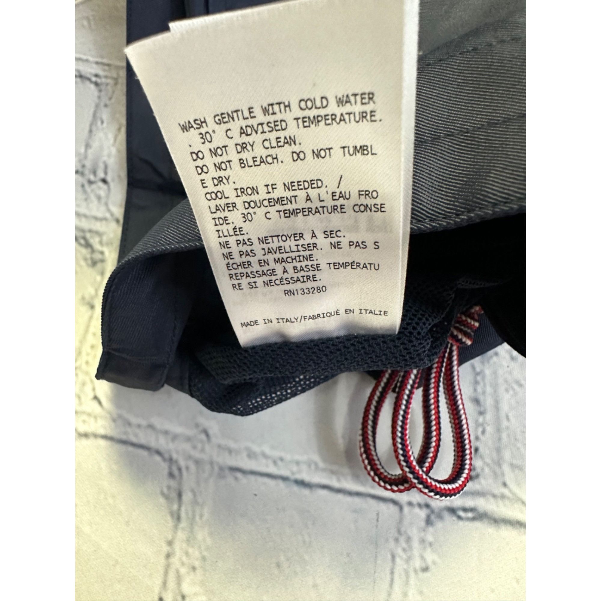 Thom Browne Thom Browne New York Board Short W/ Drawstring Waist & 4Bar Size US 36 / EU 52 - 8 Thumbnail
