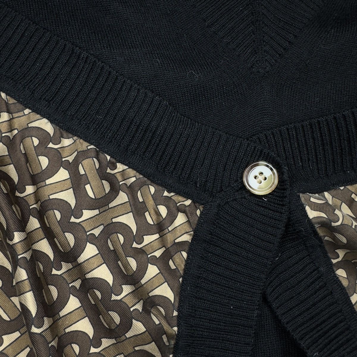 Burberry Burberry Merino Wool Printed Sweater Size XS / US 0-2 / IT 36-38 - 3 Thumbnail