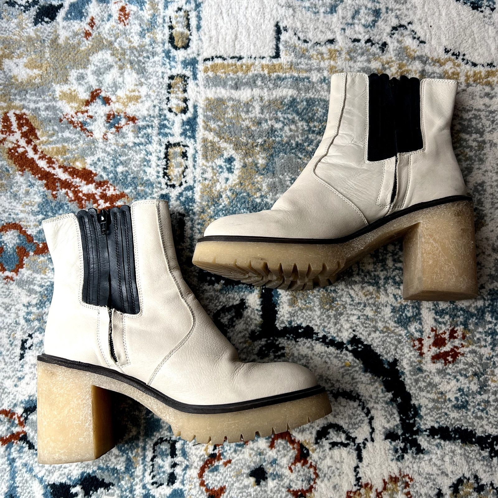 Free People Free People James Chelsea Bone Boots Leather Cushioned Size US 10 / IT 40 - 3 Thumbnail
