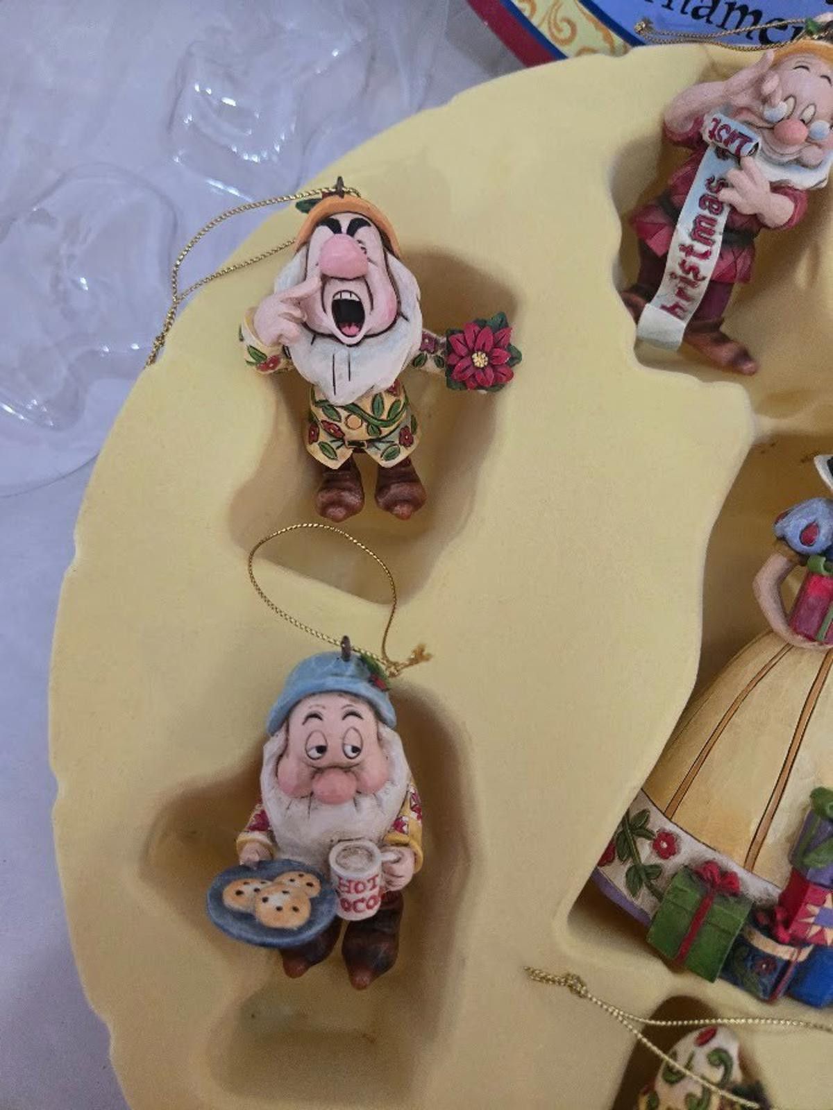Other Enesco Disney Snow White and the 7 Dwarfs Ornament Set NEW Size ONE SIZE - 8 Thumbnail