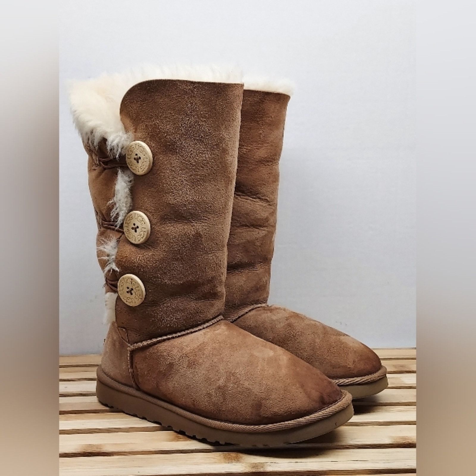 Ugg UGG Womens Chestnut Bailey Triplet II Winter Boots Size 7 Size US 7 / IT 37 - 2 Thumbnail