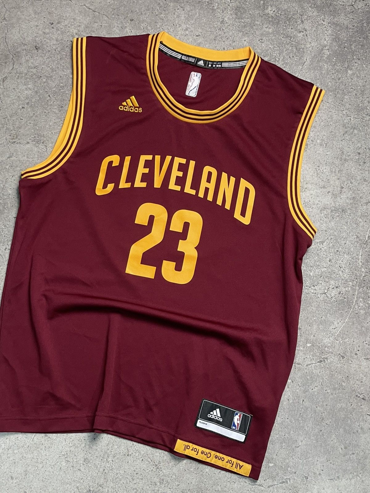 Adidas Vintage NBA Cleveland LeBron James 2016 #23 Jersey Size US M / EU 48-50 / 2 - 3 Thumbnail