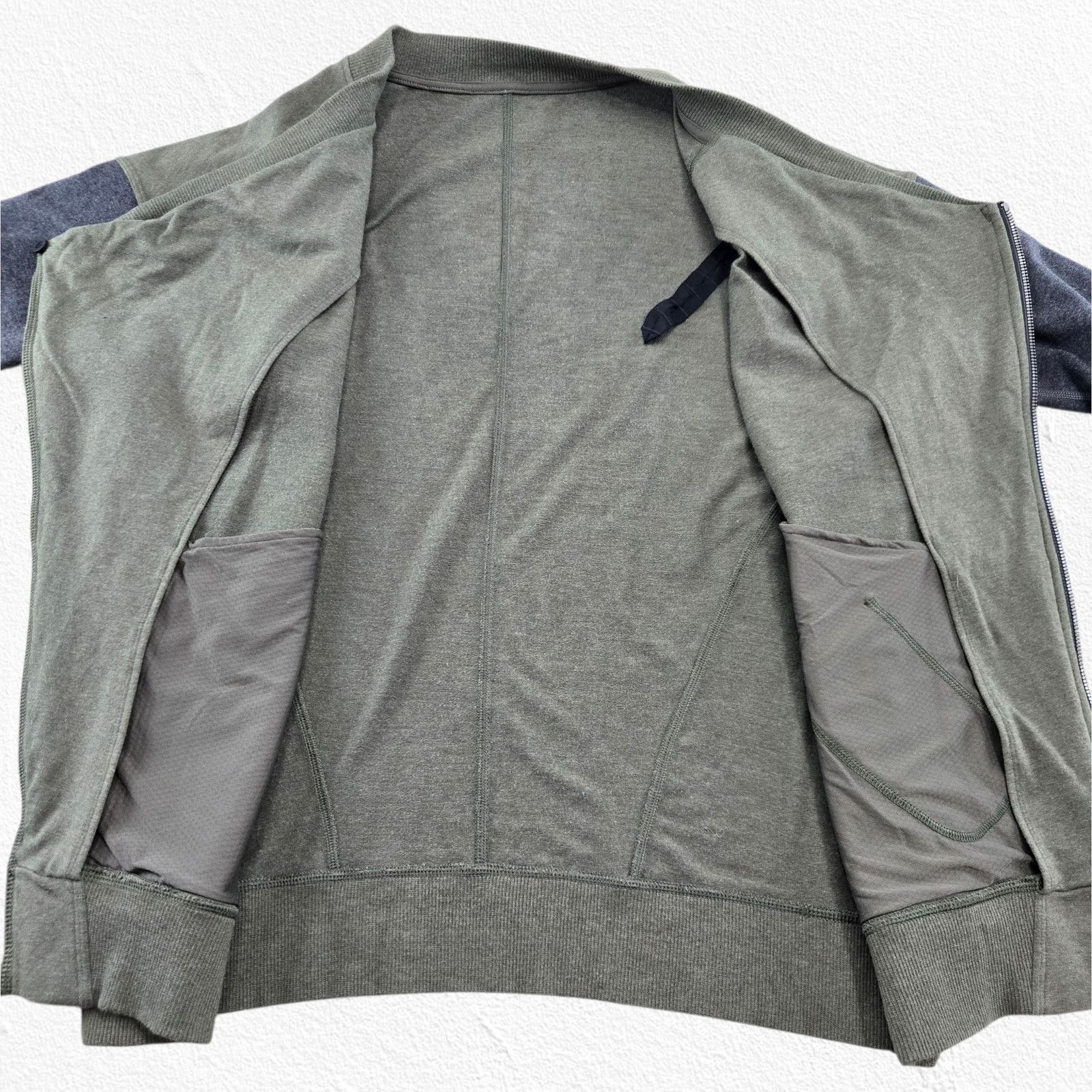 Lululemon Lululemon Asym Zip Jacket Olive Medium Size US M / EU 48-50 / 2 - 7 Thumbnail