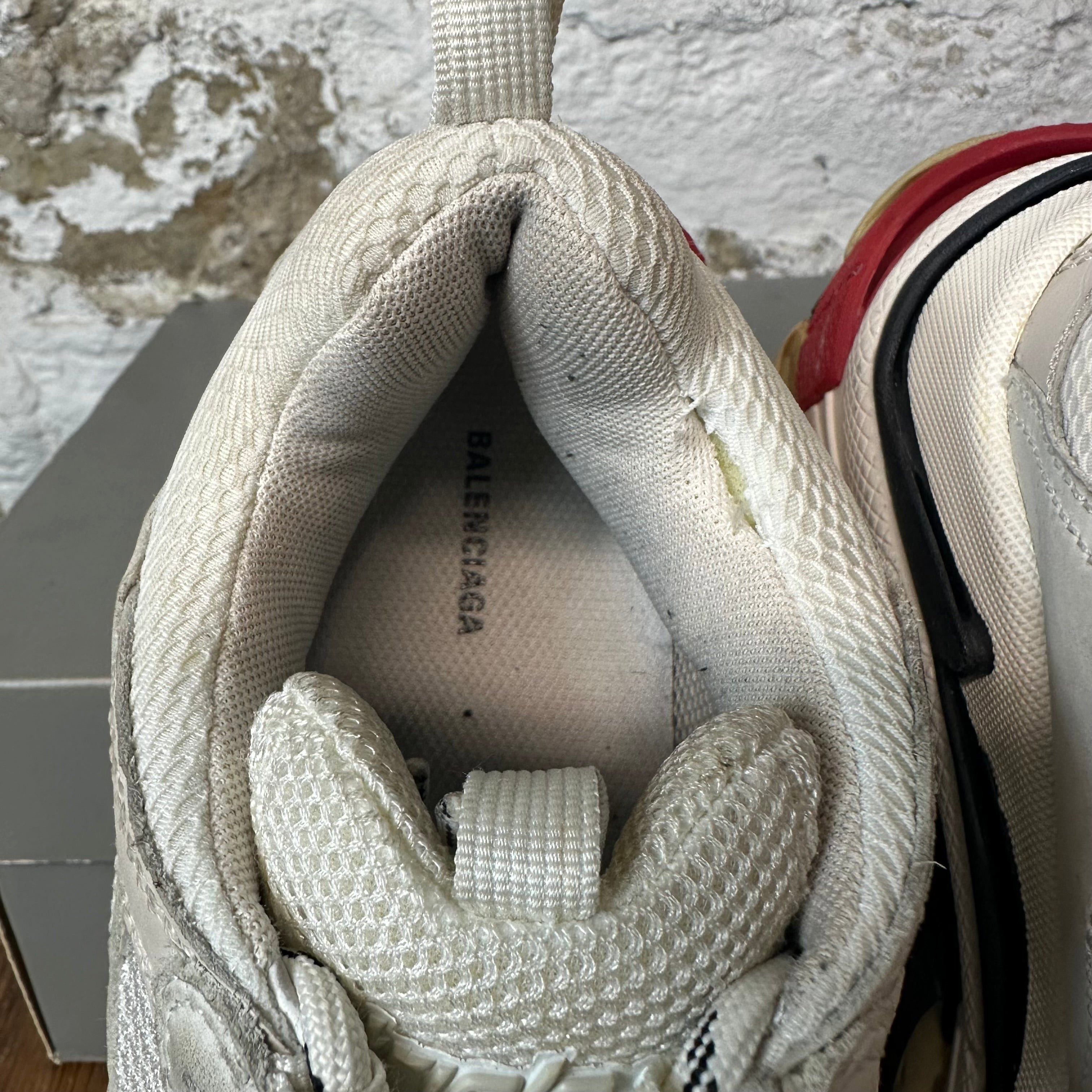 Balenciaga Balenciaga Triple S White Black Red Sz 7 (40) Size US 7 / EU 40 - 4 Thumbnail