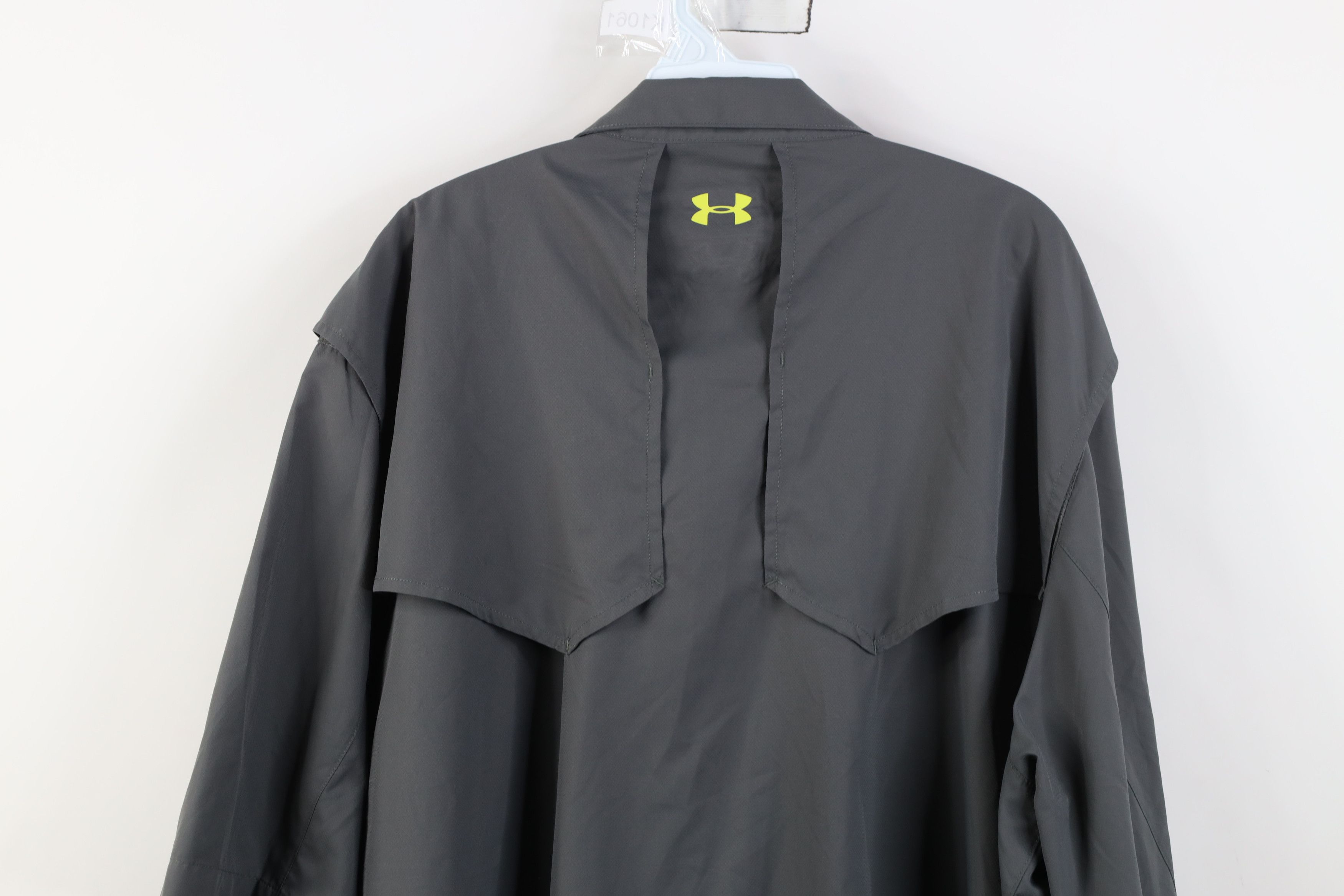 Under Armour Under Armour ColdBlack Short Sleeve Woven Button Shirt Size US XXL / EU 58 / 5 - 16 Thumbnail