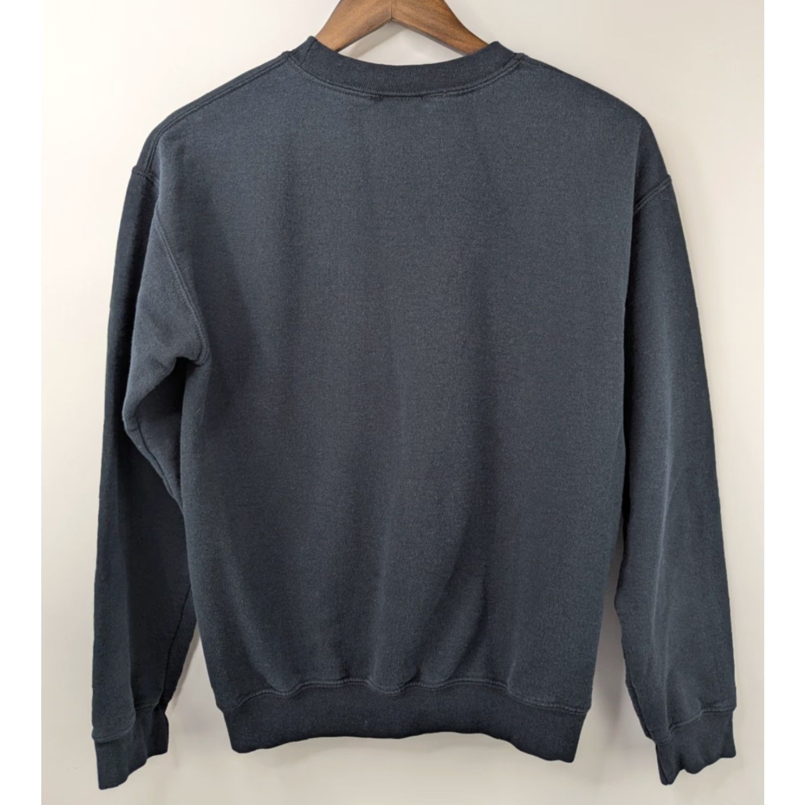Vintage MV Sport Geneva College Navy Crewneck Sweatshirt Mens Shirt Pullover Long Sleeve Small Blue Cotton Logo Weekday College Size US S / EU 44-46 / 1 - 5 Thumbnail