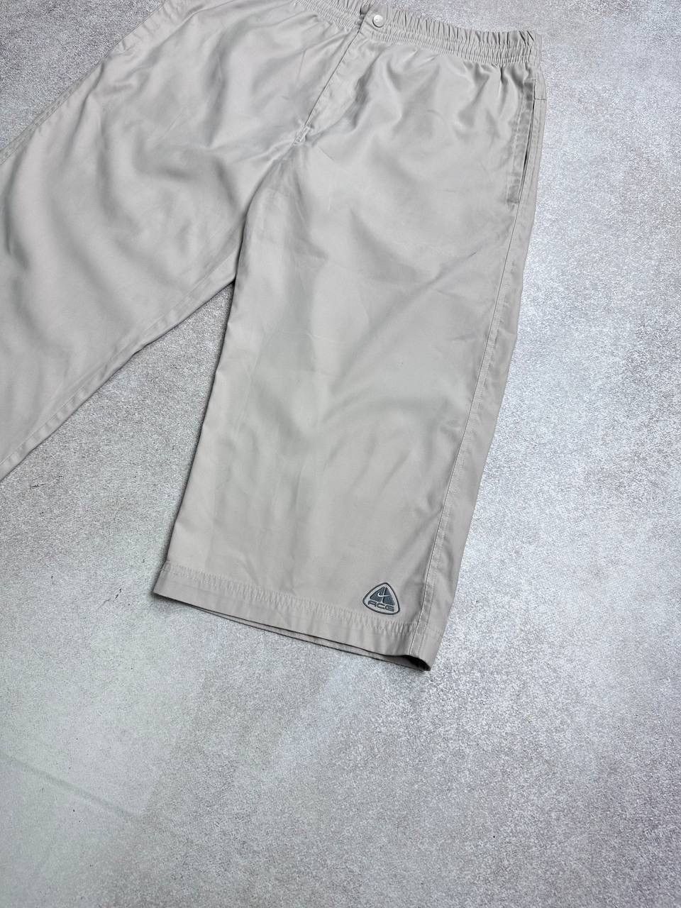Nike ACG Vintage Nike ACG Baggy Shorts Y2K S Size US 30 / EU 46 - 2 Thumbnail