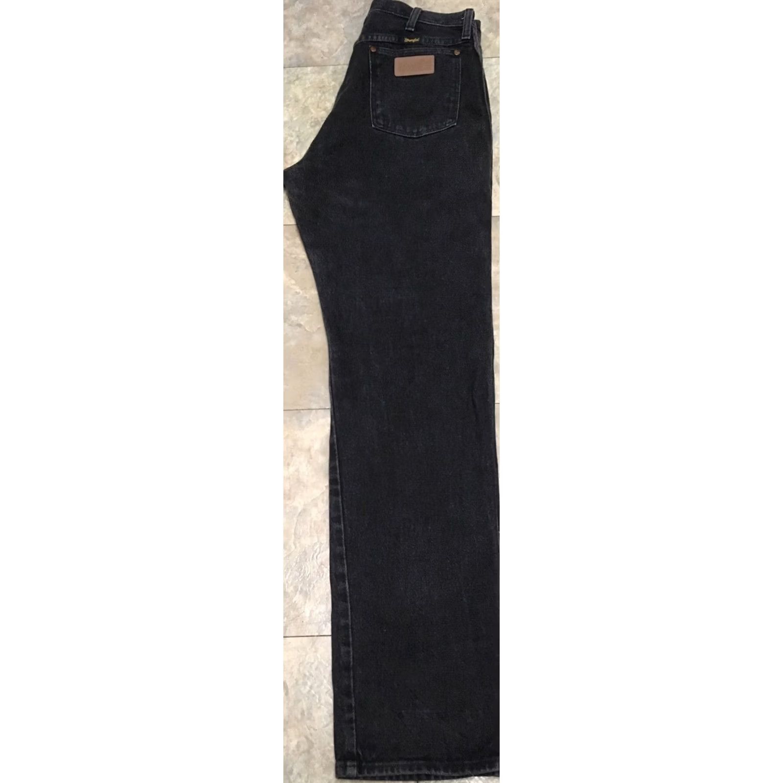 Wrangler VINTAGE Wrangler Jeans High Waist Made In USA Black/Faded Black Sz 13 X 34 32" Waist Womens Jeans Straight Leg USA 1980s 90s Size 34" / US 12 / IT 48 - 3 Thumbnail