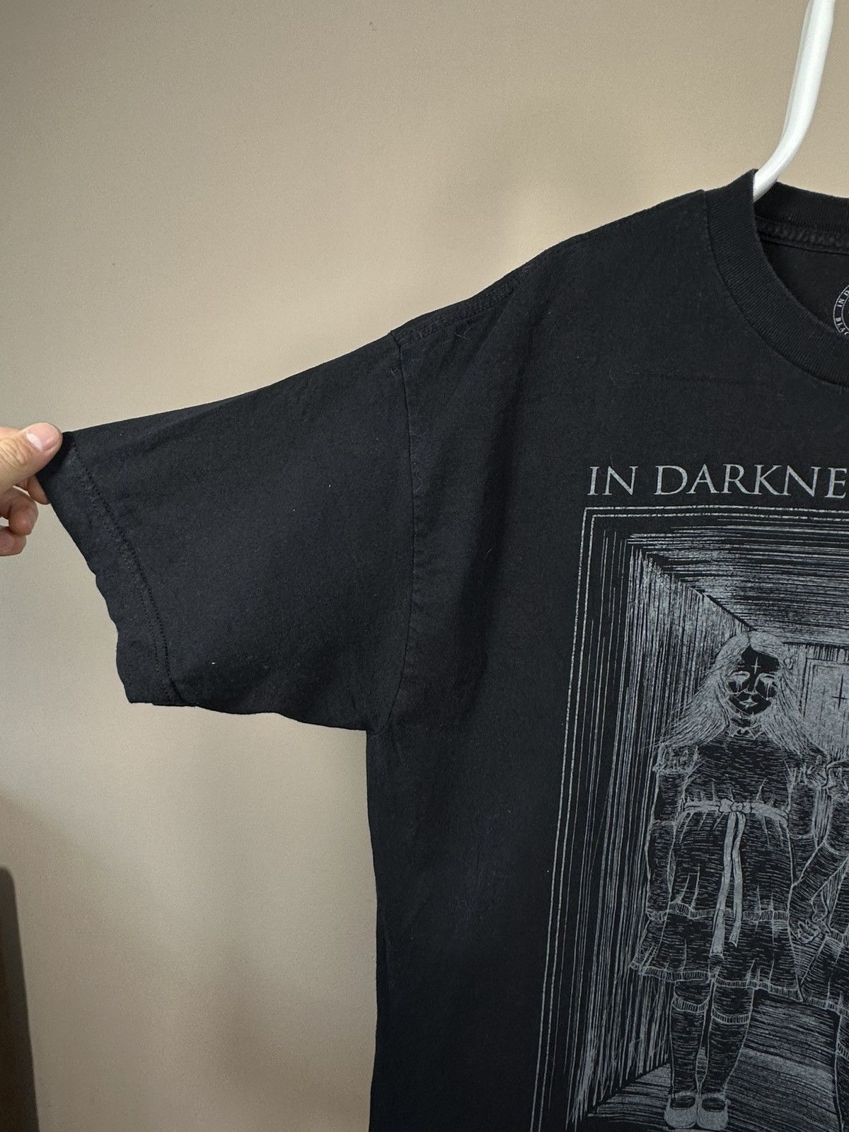 Other Black hope curses in darkness we stand t shirt Size US XL / EU 56 / 4 - 3 Thumbnail