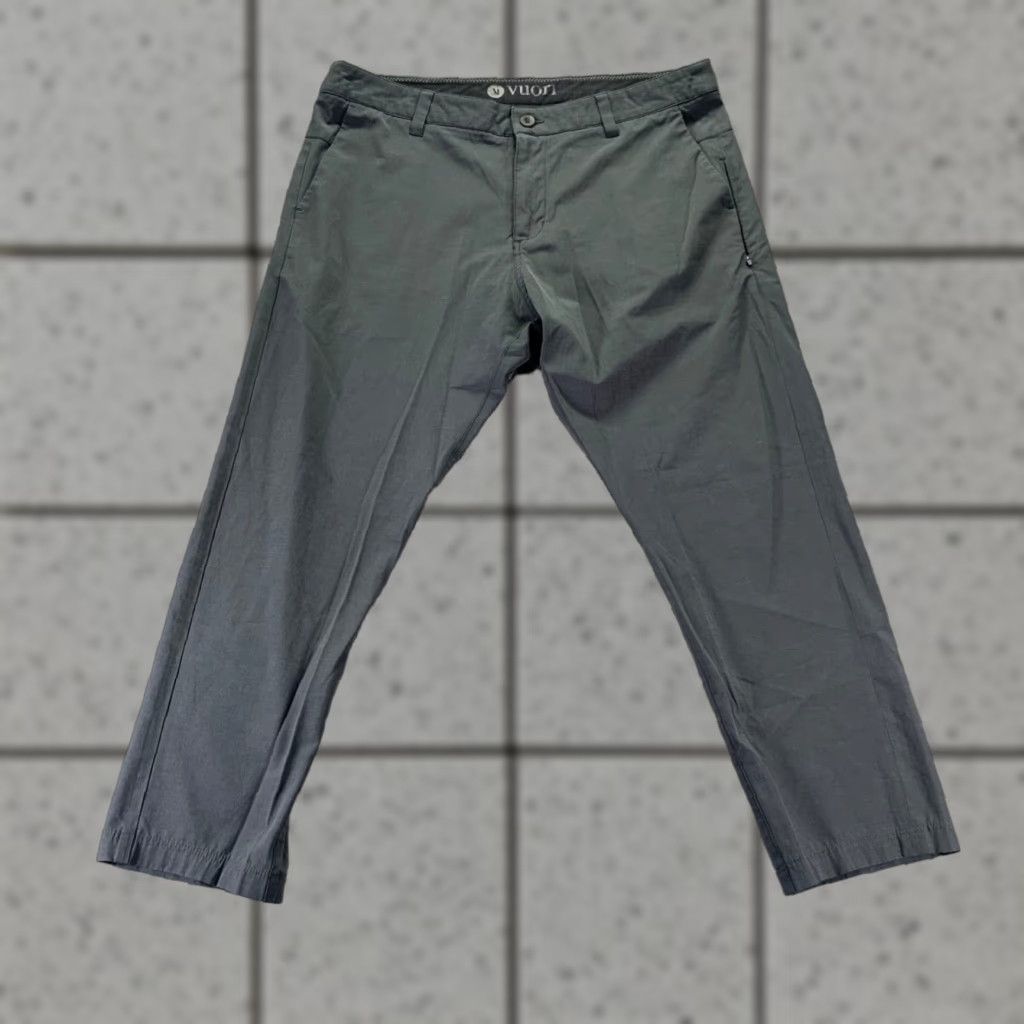 Vuori Chino Pants Mens 36x28 Gray Polyester Tapered Athletic Fit