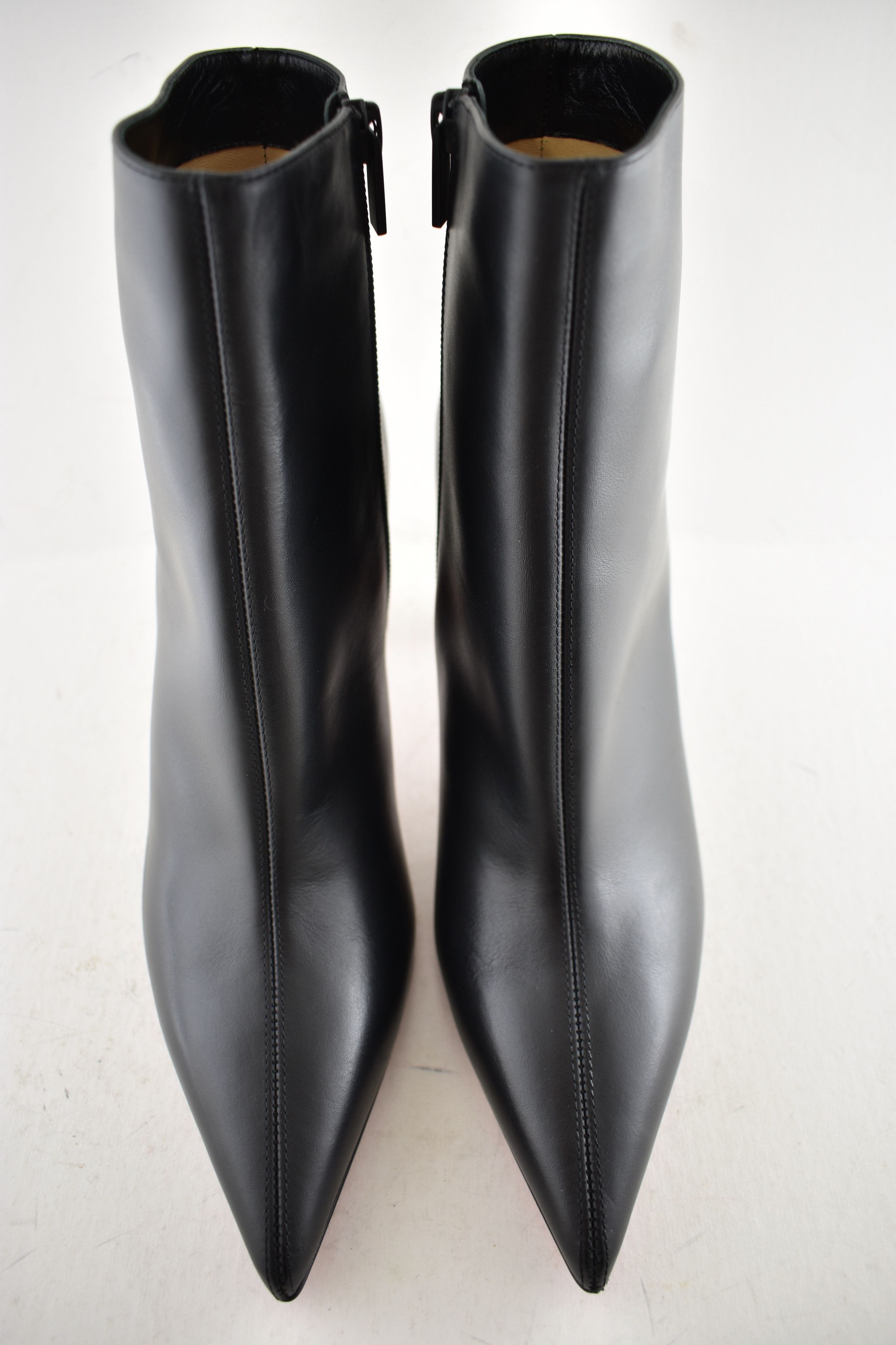 Christian Louboutin Vibella Booty 85 Black Calf Leather Pointed Heel Bootie 39 Size US 9 / IT 39 - 5 Thumbnail